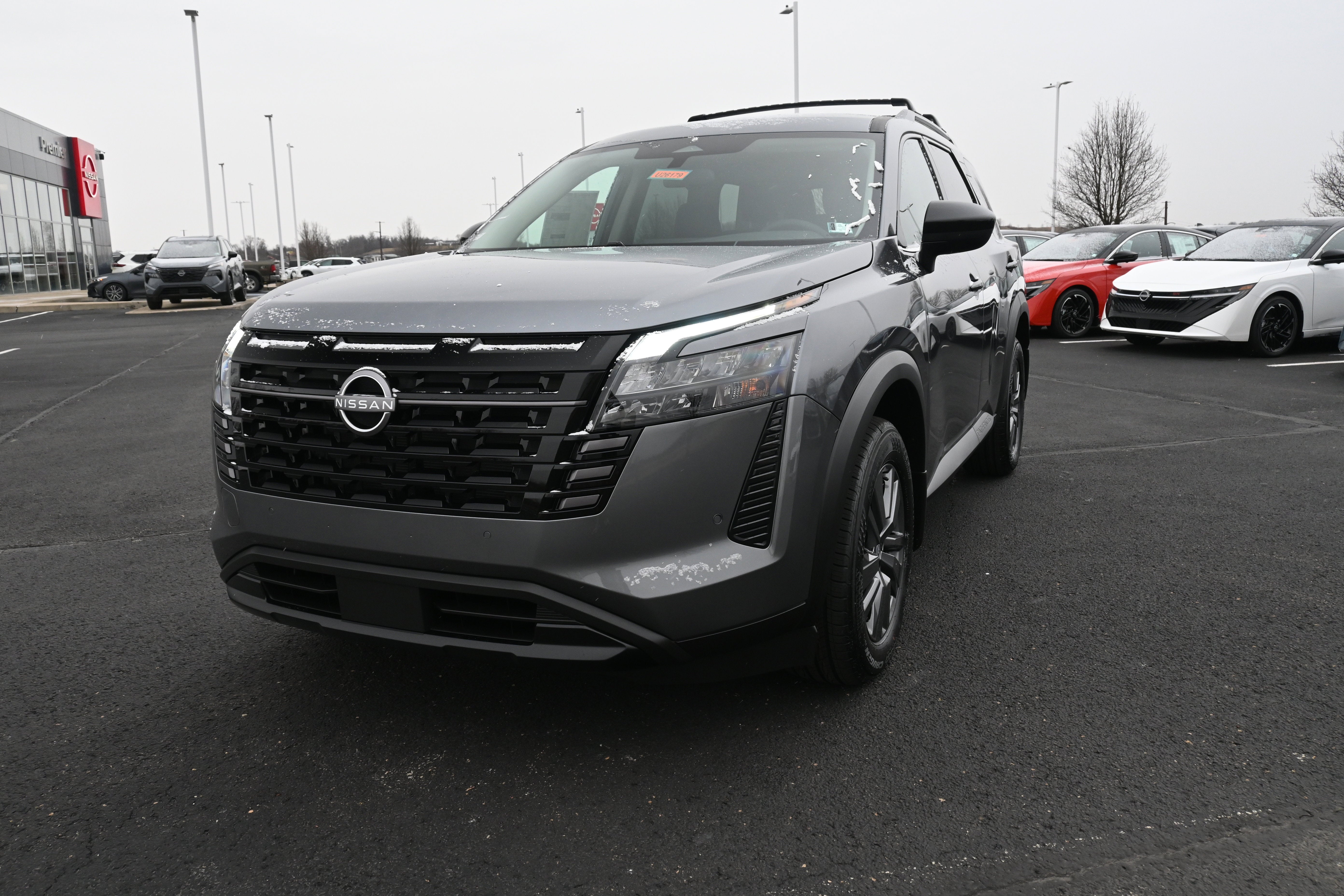 2026 Nissan Pathfinder SV