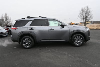 2026 Nissan Pathfinder SV