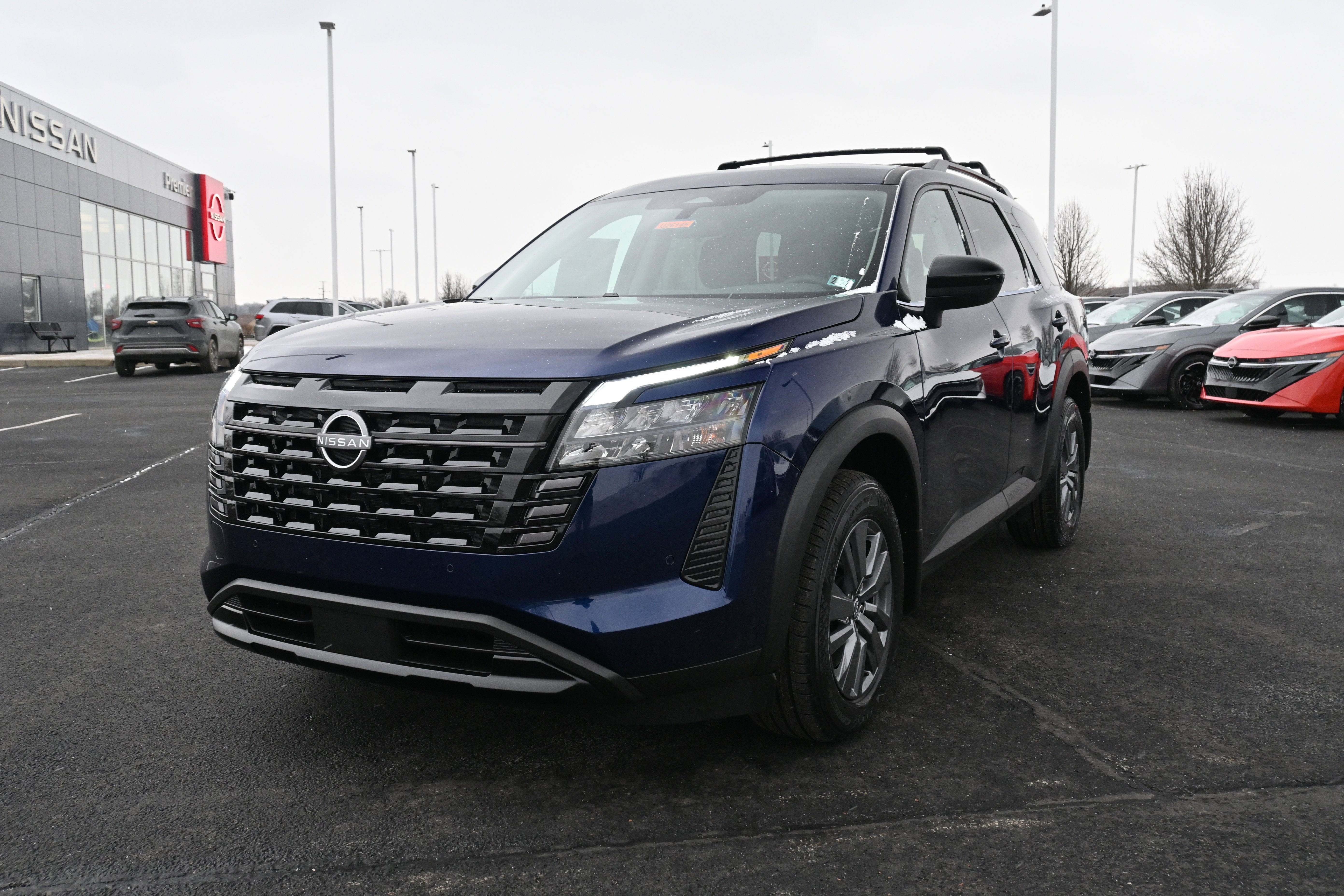 2026 Nissan Pathfinder SV