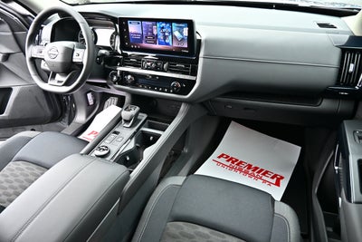 2026 Nissan Pathfinder SV