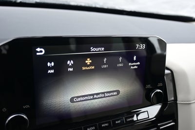 2025 Nissan Pathfinder SL