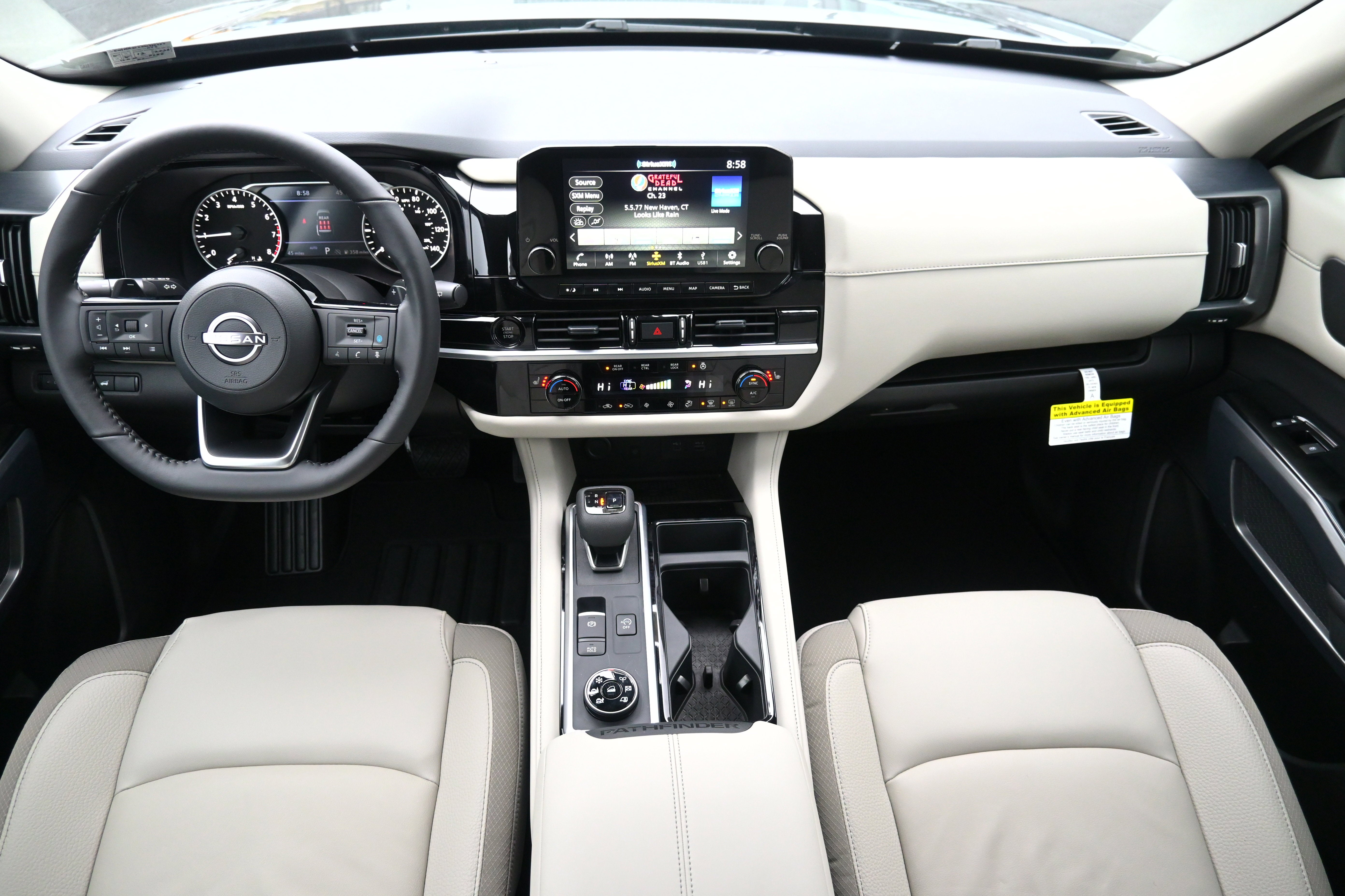 2025 Nissan Pathfinder SL