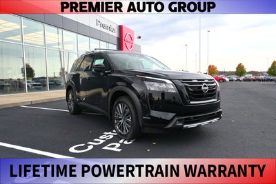 2025 Nissan Pathfinder SL