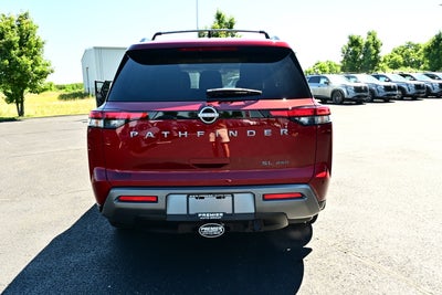 2026 Nissan Pathfinder SL
