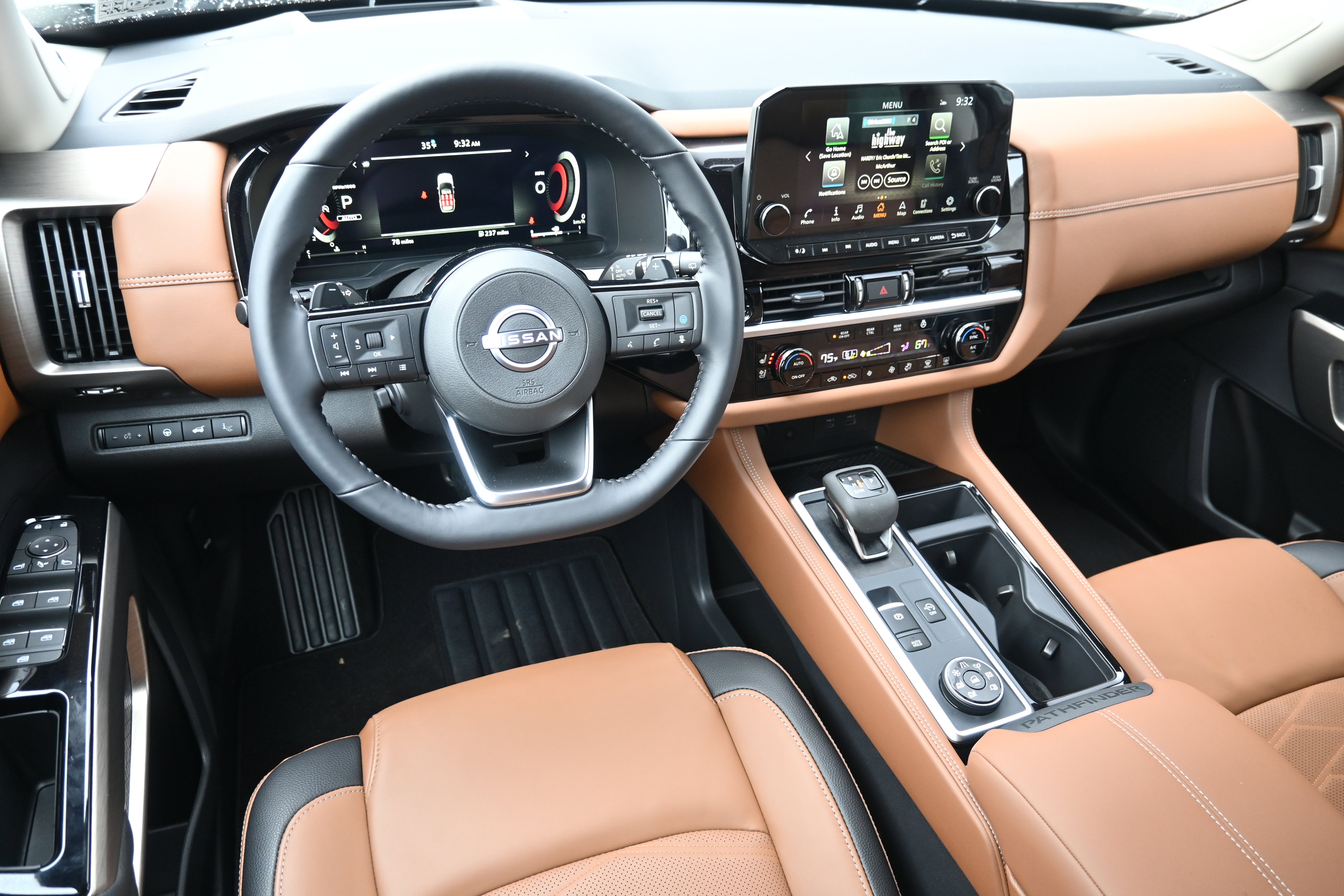 2025 Nissan Pathfinder Platinum