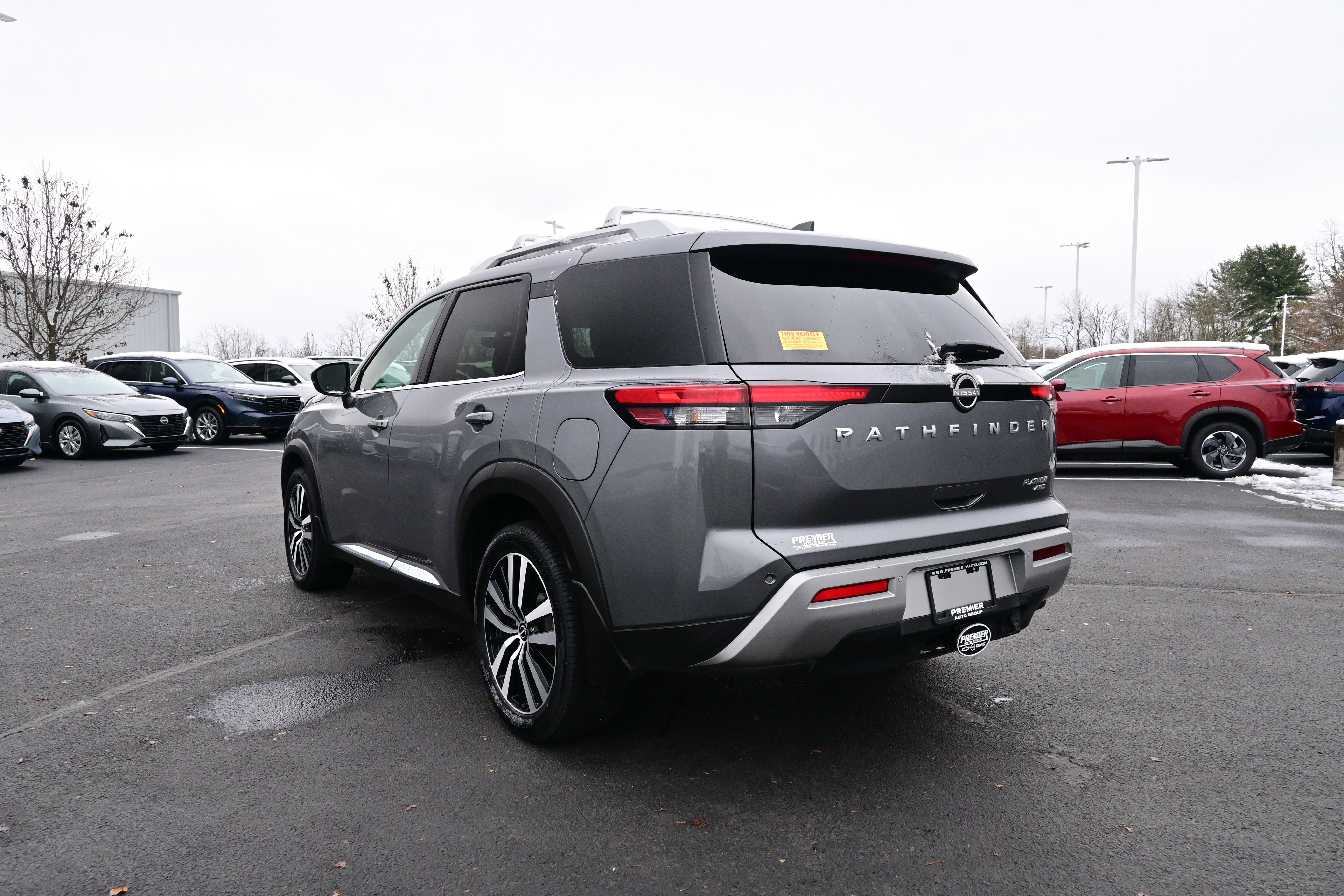 2023 Nissan Pathfinder Platinum