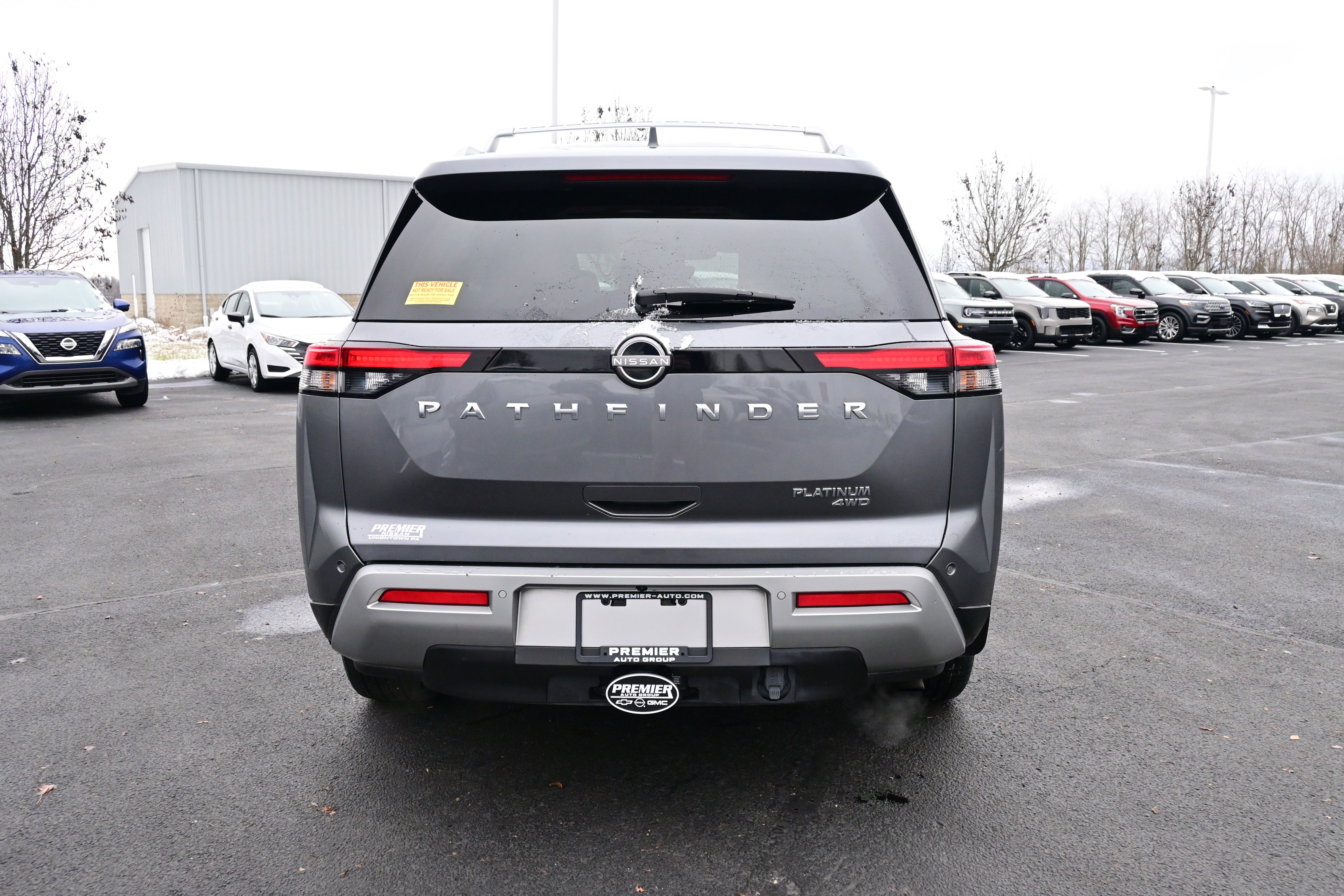 2023 Nissan Pathfinder Platinum