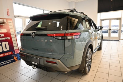 2026 Nissan Pathfinder Platinum