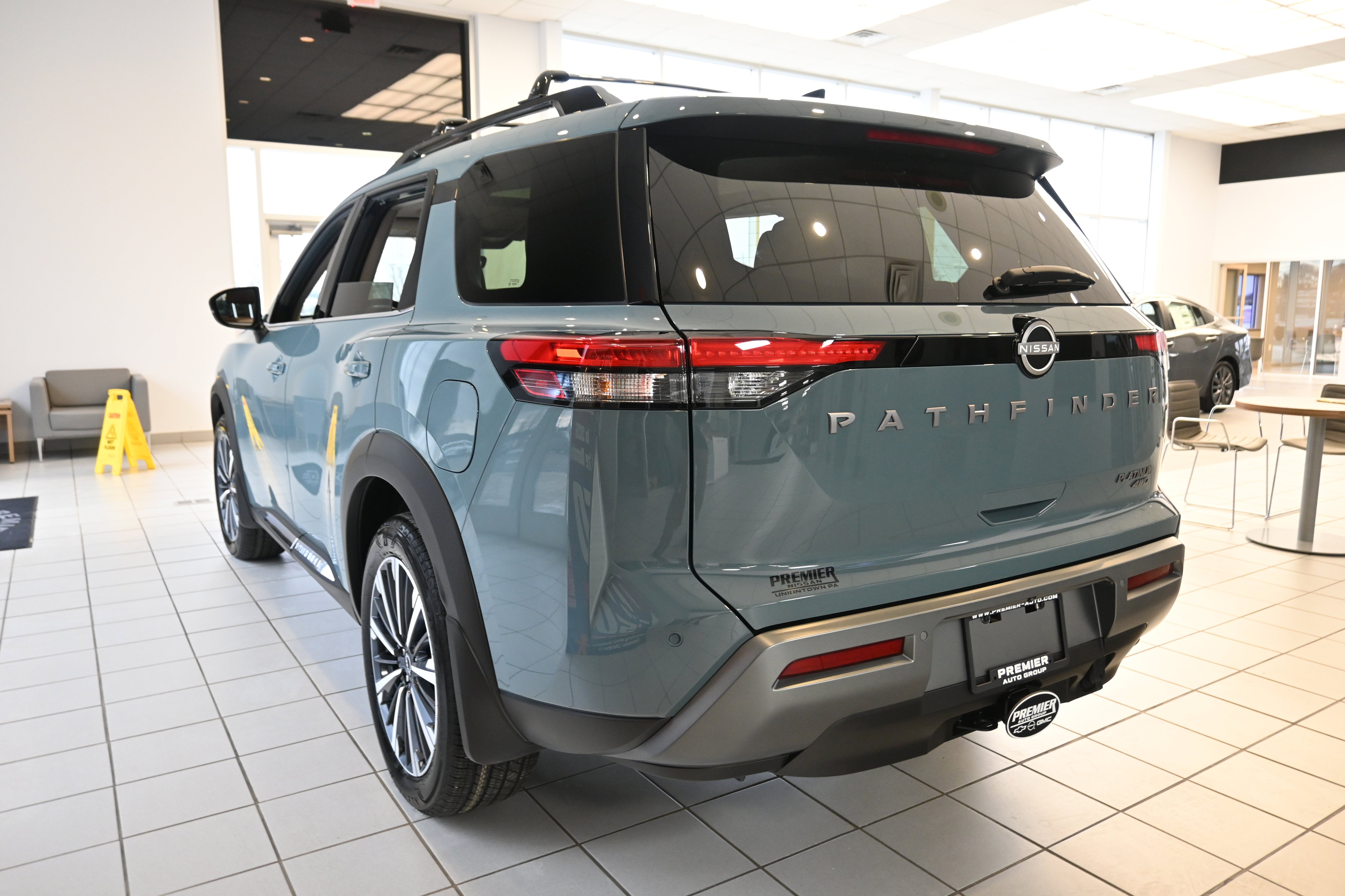 2026 Nissan Pathfinder Platinum