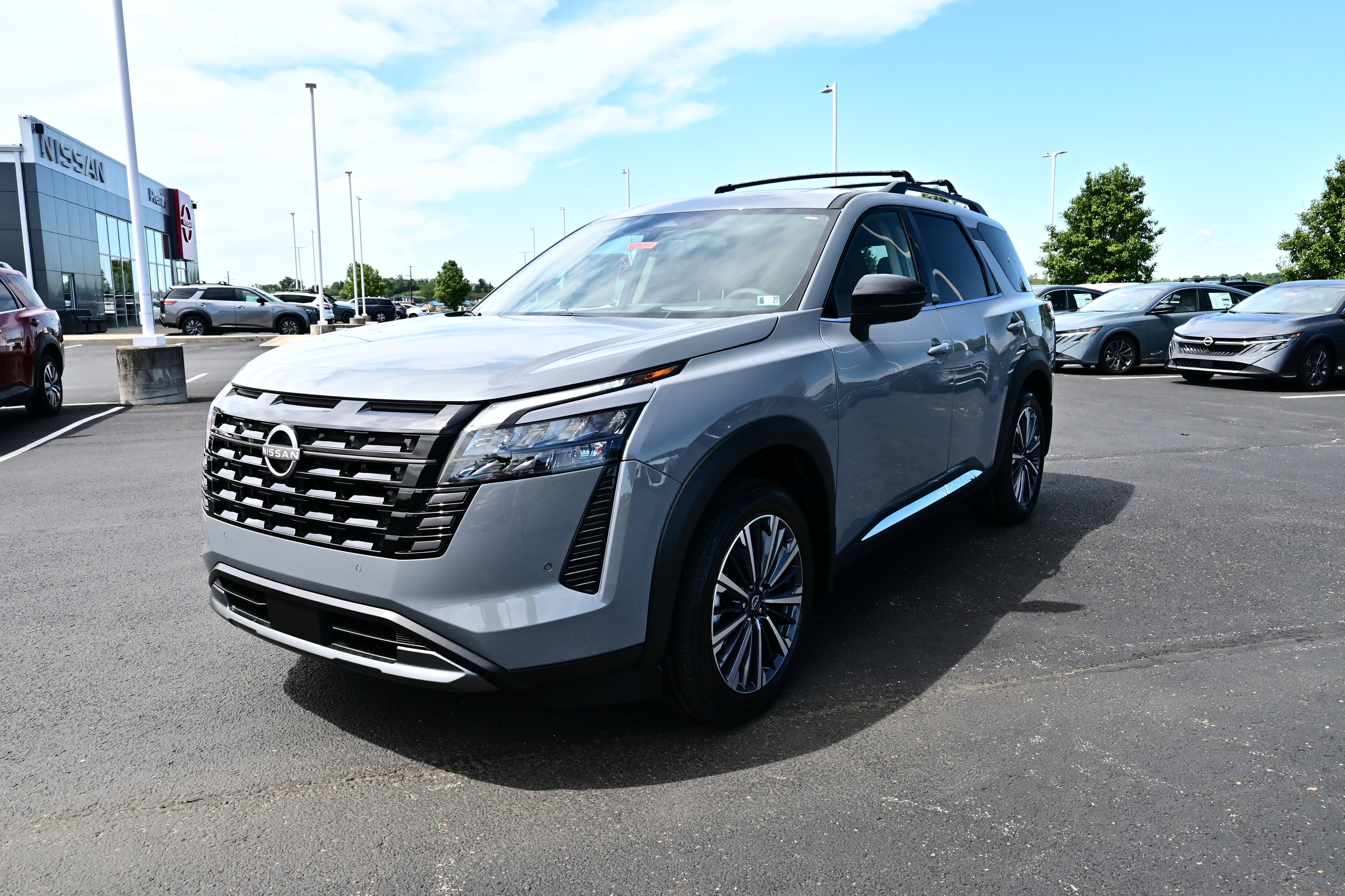 2026 Nissan Pathfinder Platinum