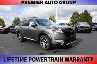 2025 Nissan Pathfinder Platinum