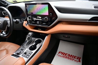 2023 Toyota Highlander Platinum