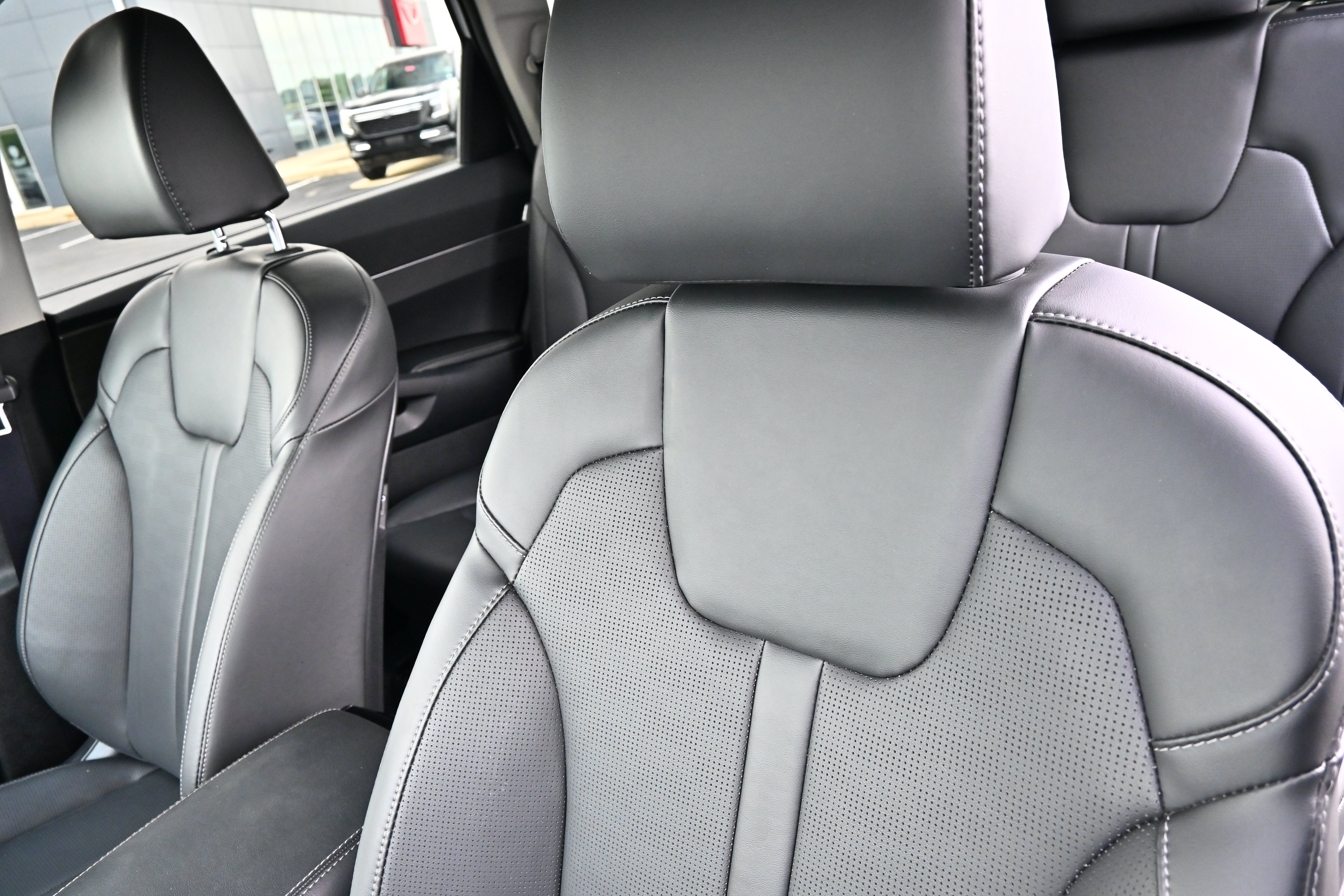 2025 Kia Sorento X-Line EX