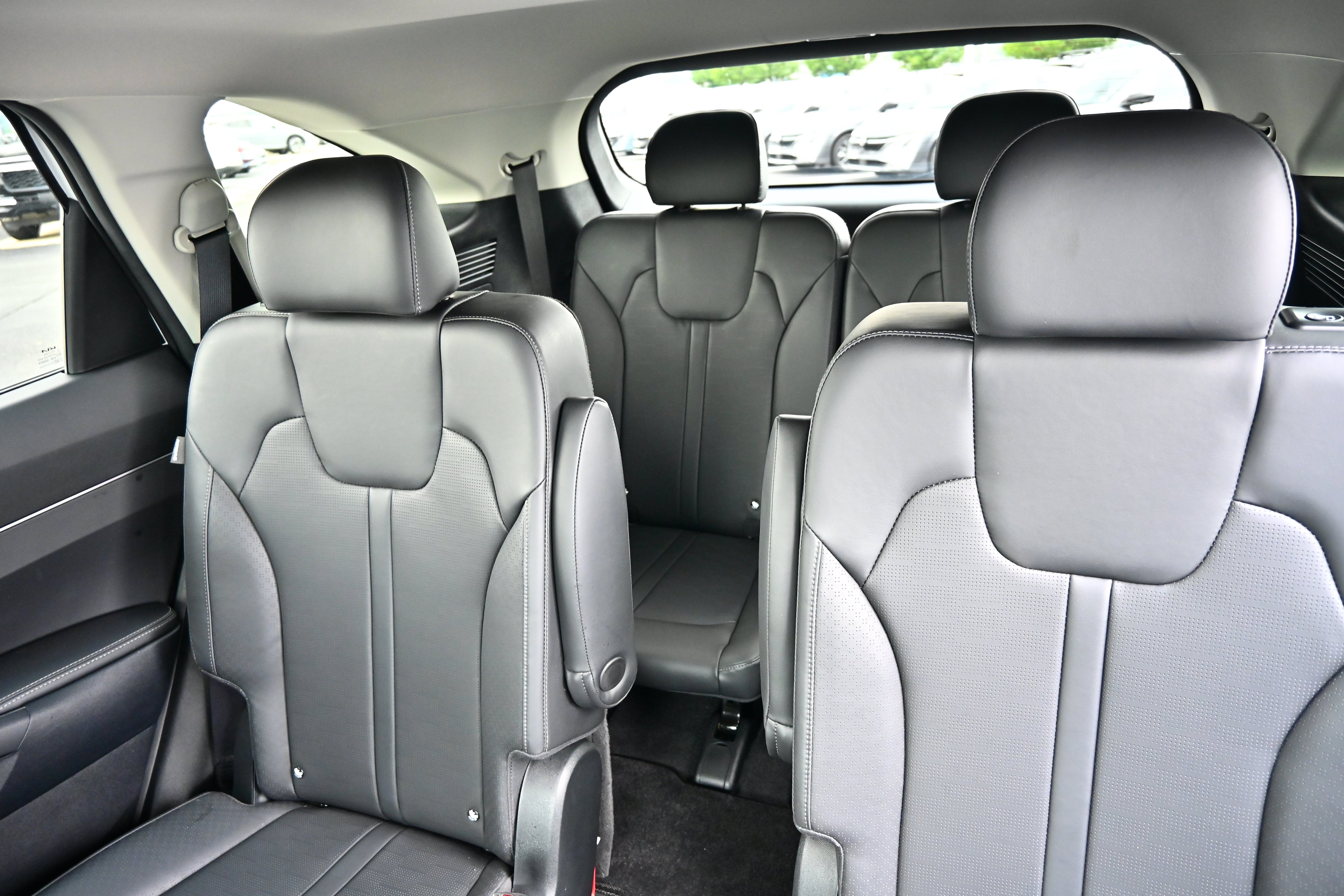 2025 Kia Sorento X-Line EX