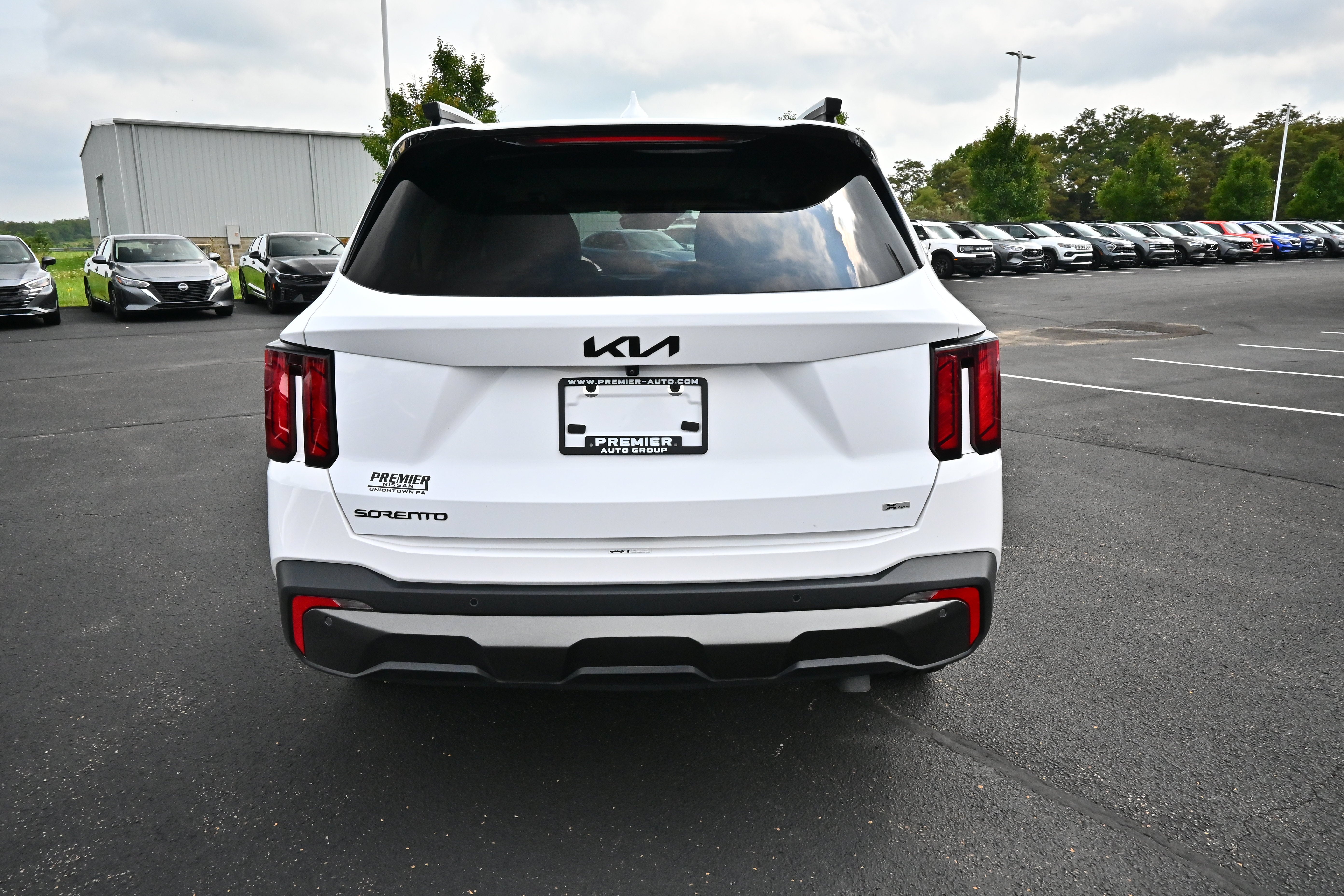 2025 Kia Sorento X-Line EX
