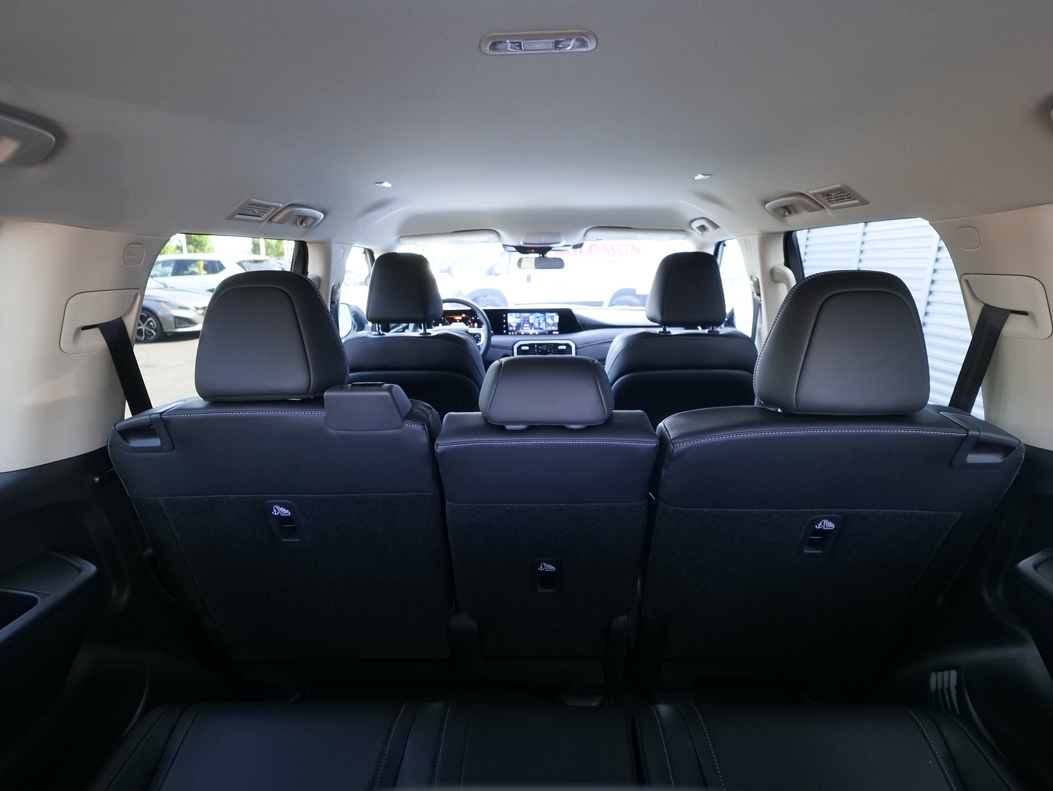 2026 Nissan Armada SV