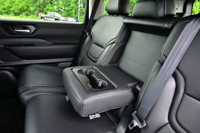 2026 Nissan Armada SV