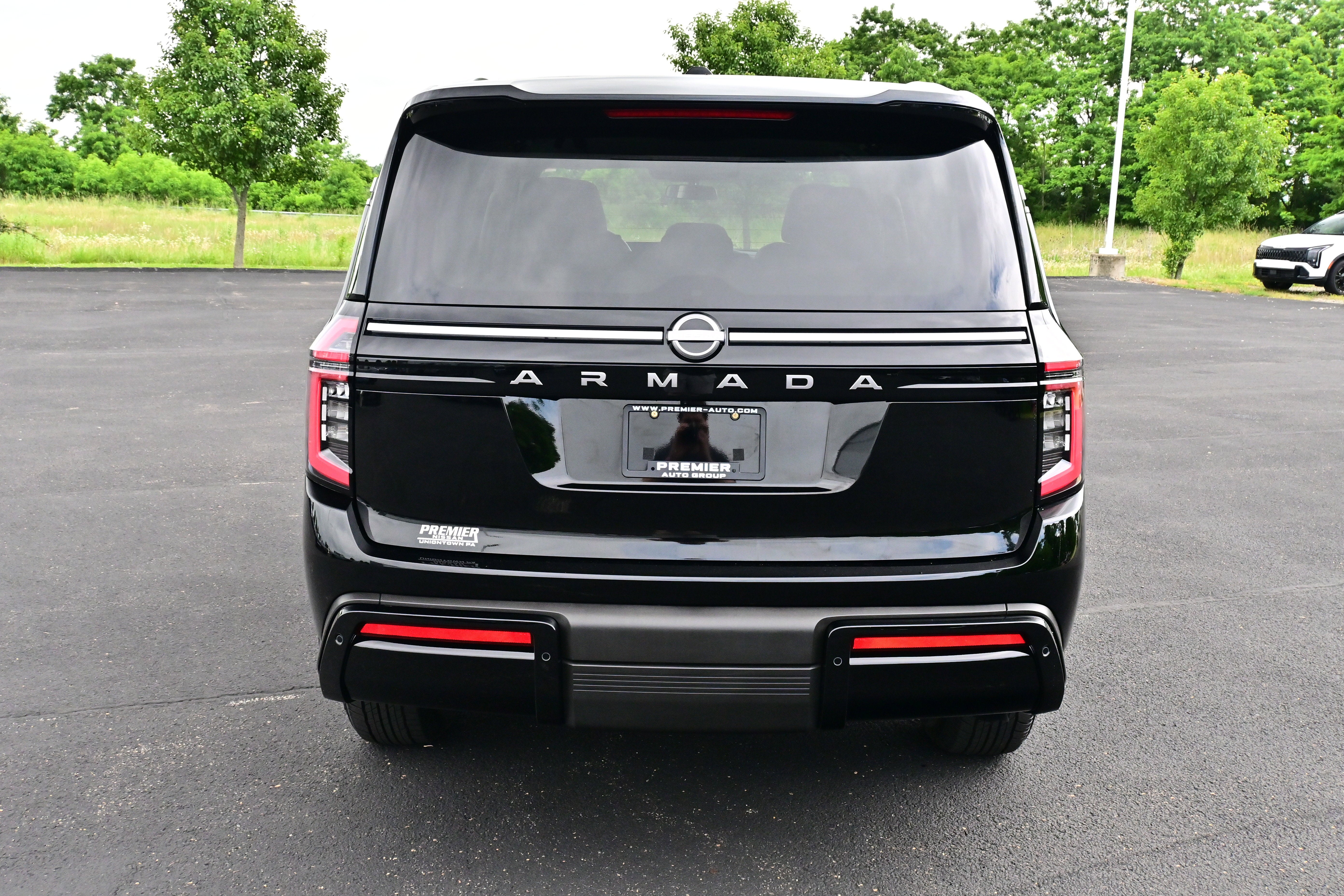 2026 Nissan Armada SV