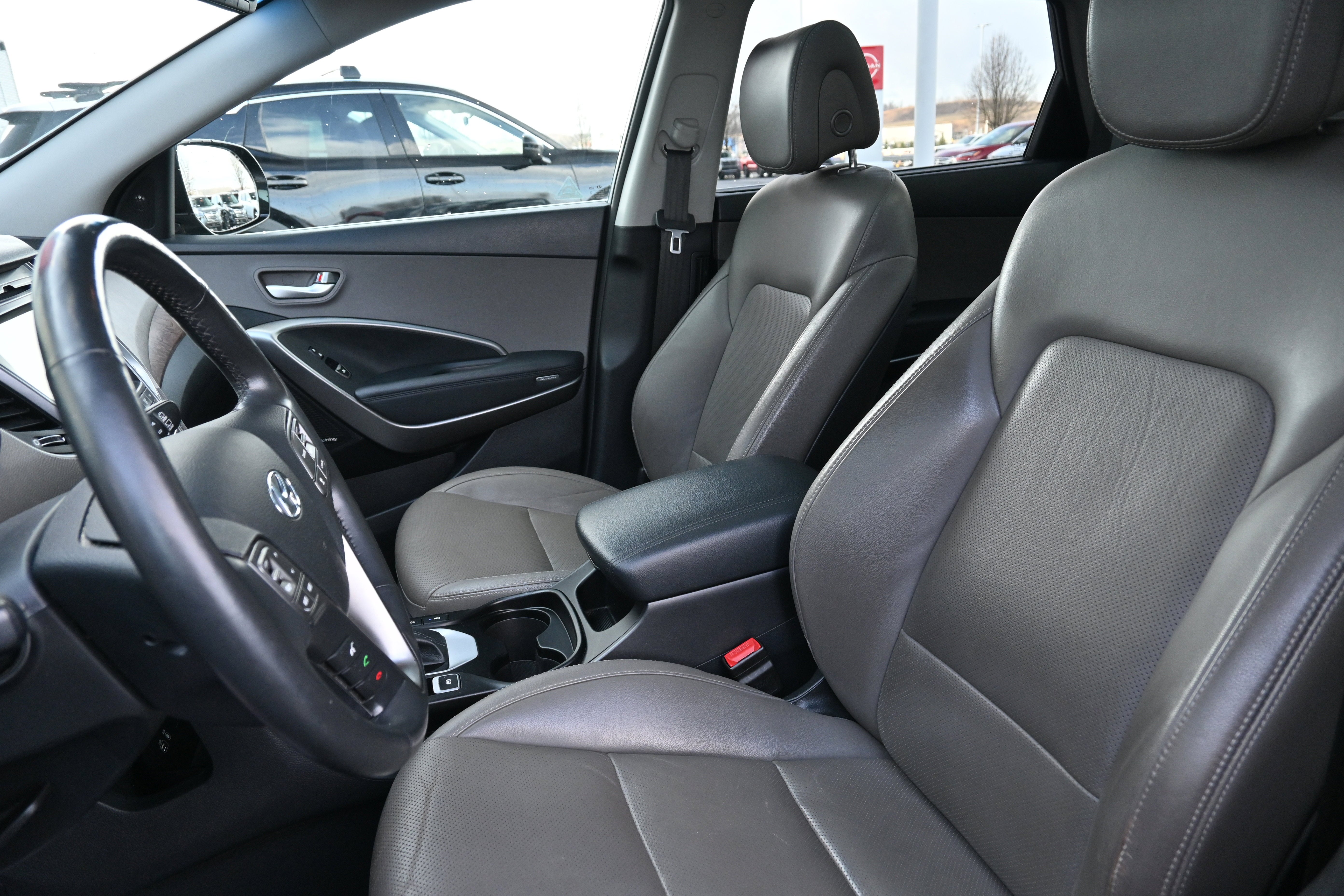 2017 Hyundai Santa Fe Limited Ultimate