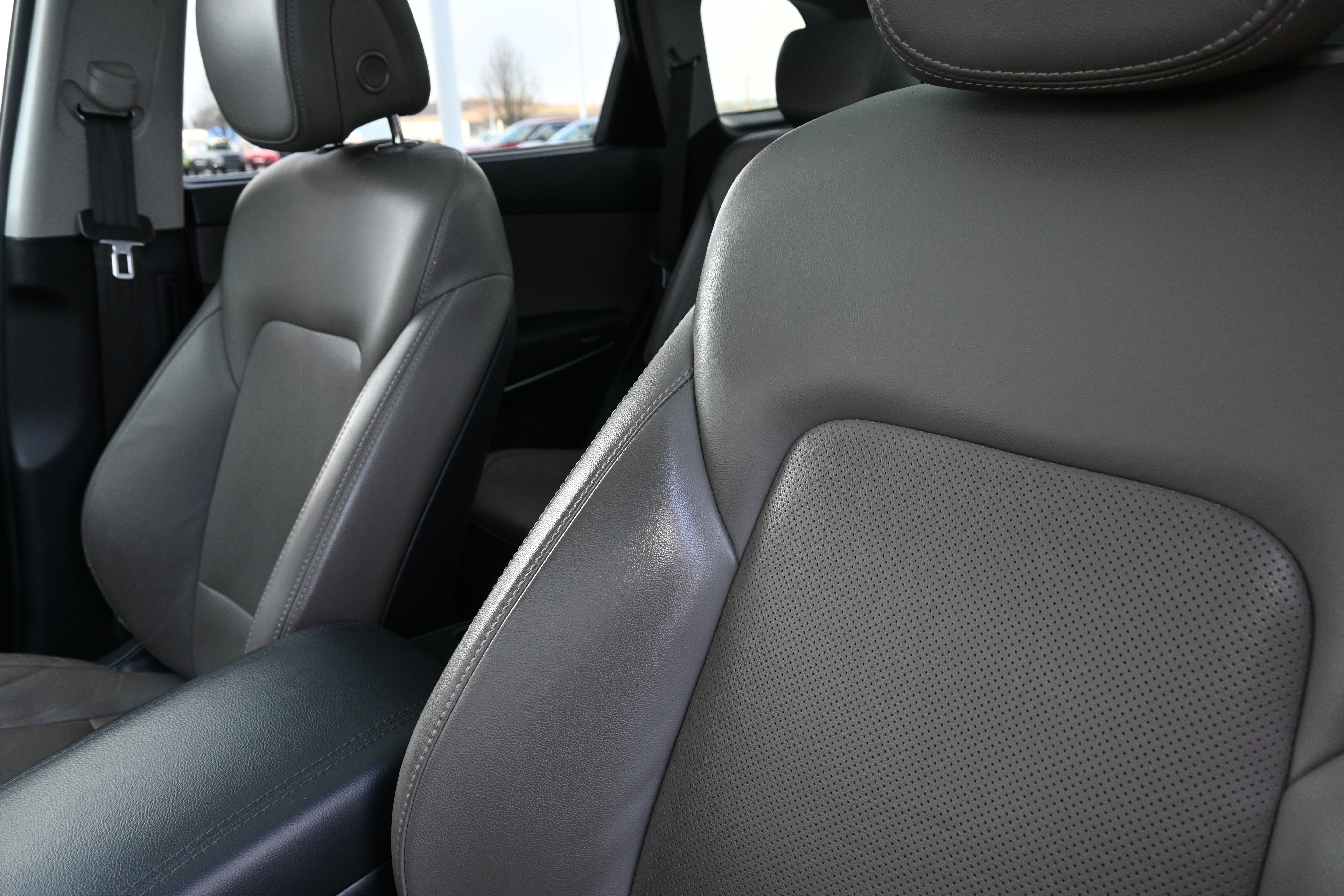 2017 Hyundai Santa Fe Limited Ultimate