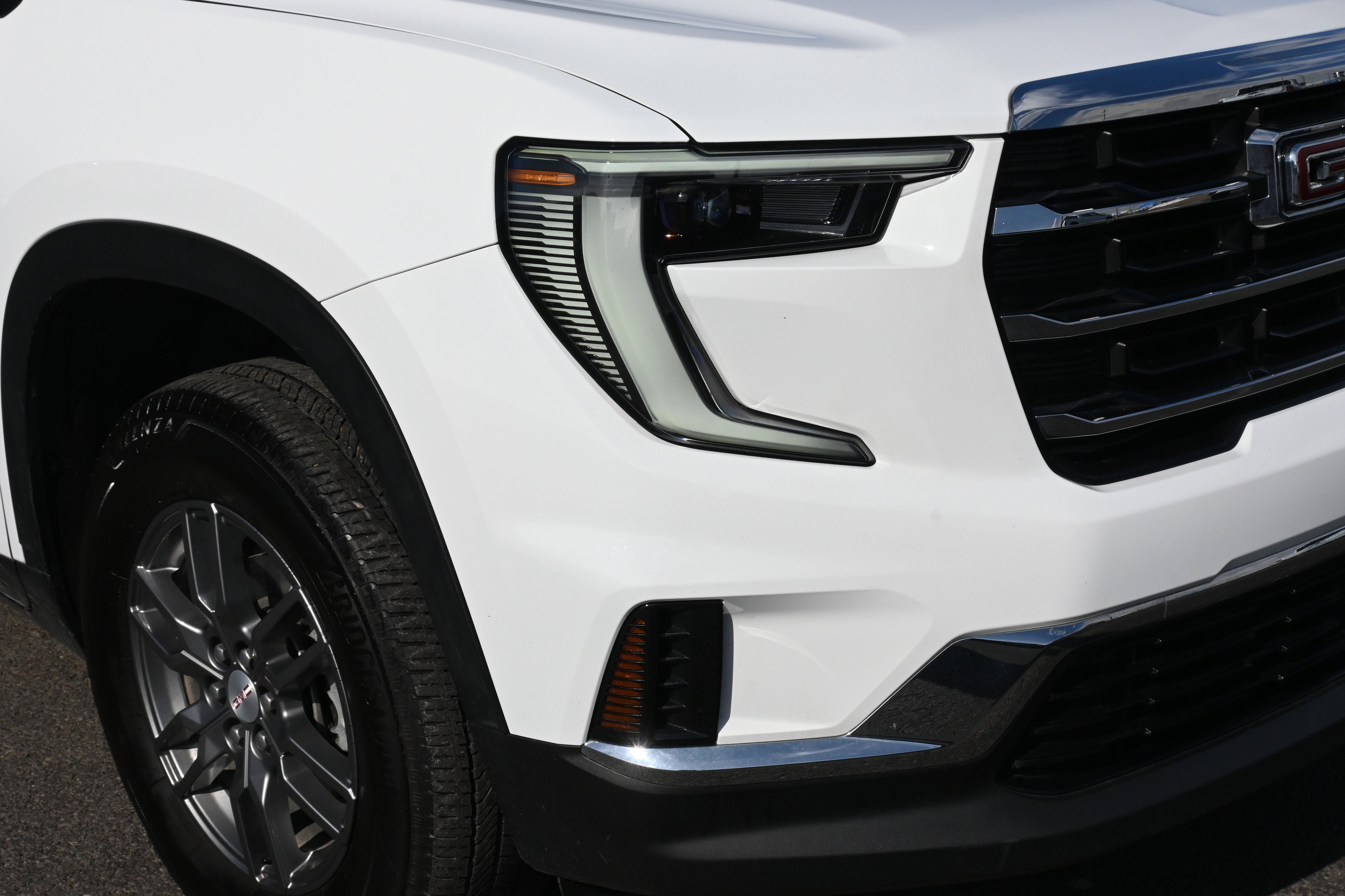 2025 GMC Acadia AWD Elevation