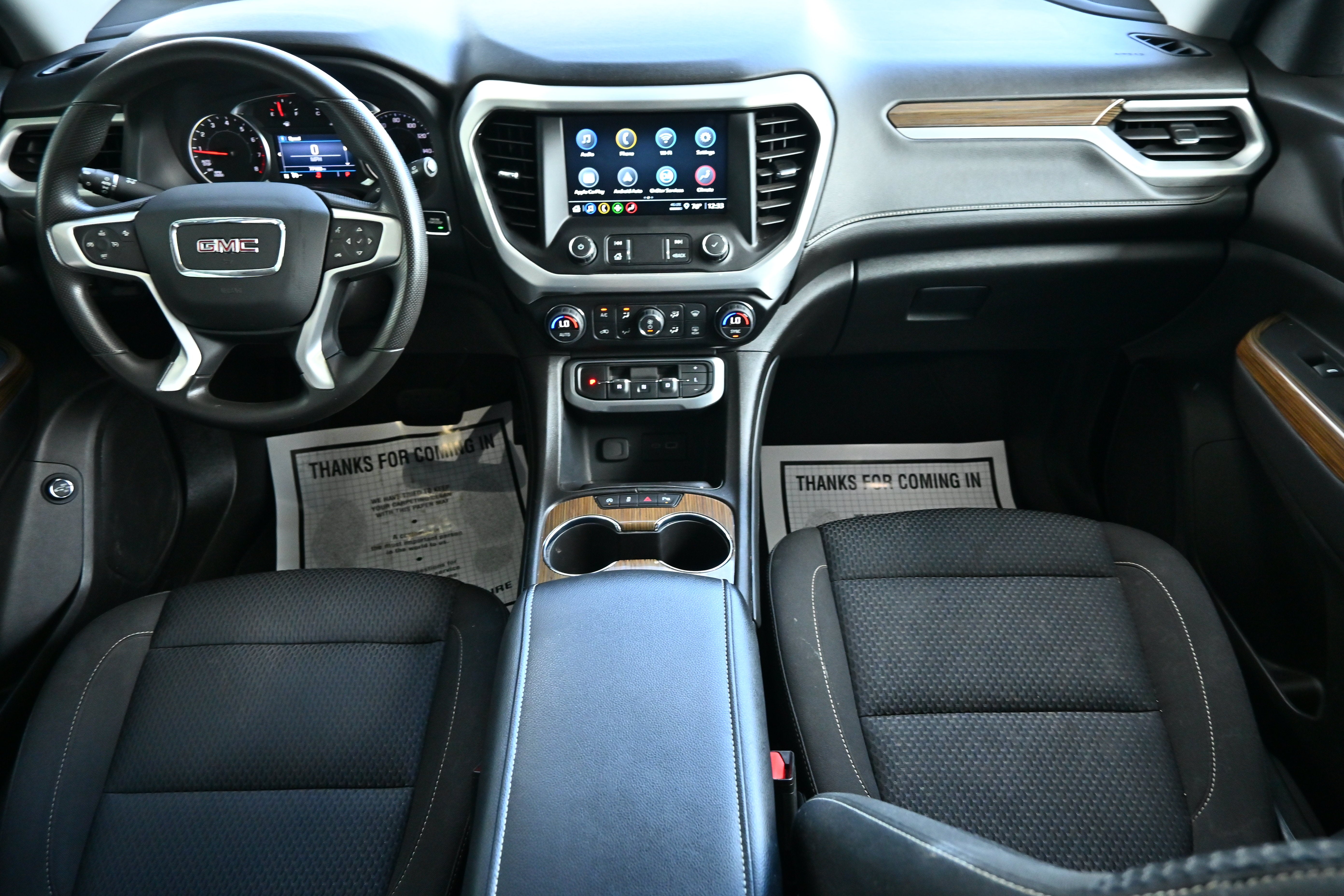 2022 GMC Acadia SLE