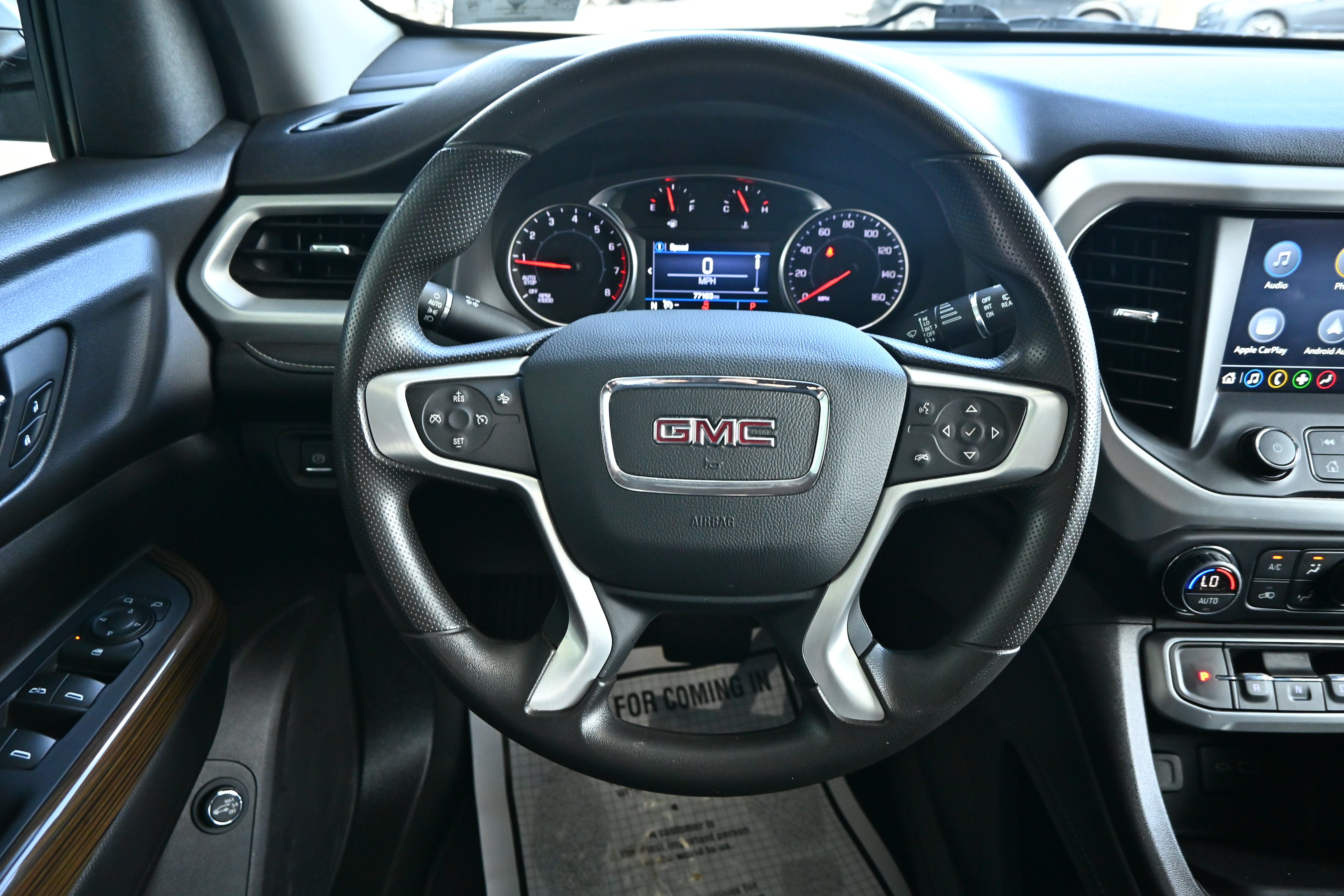 2022 GMC Acadia SLE
