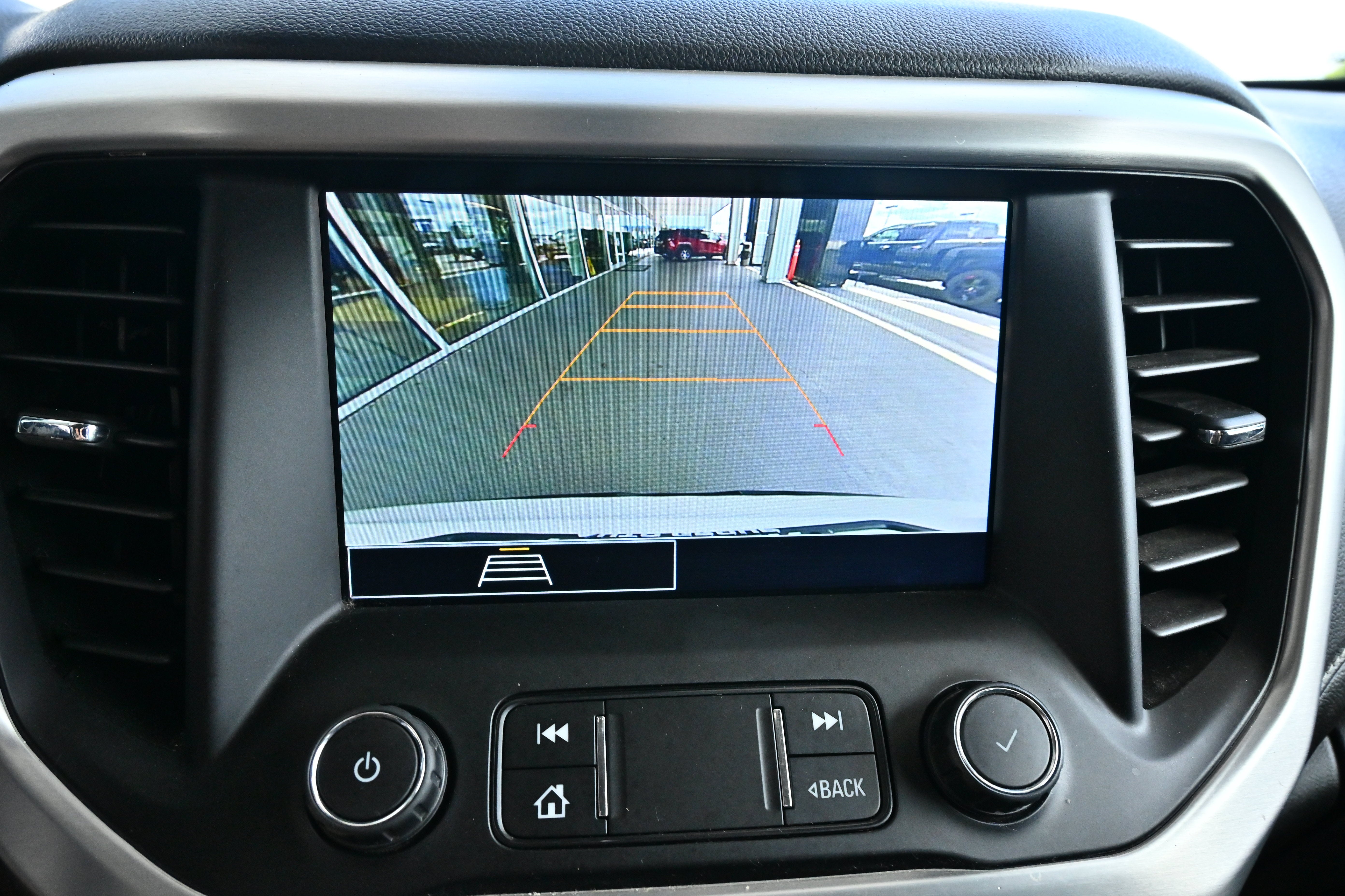 2022 GMC Acadia SLE