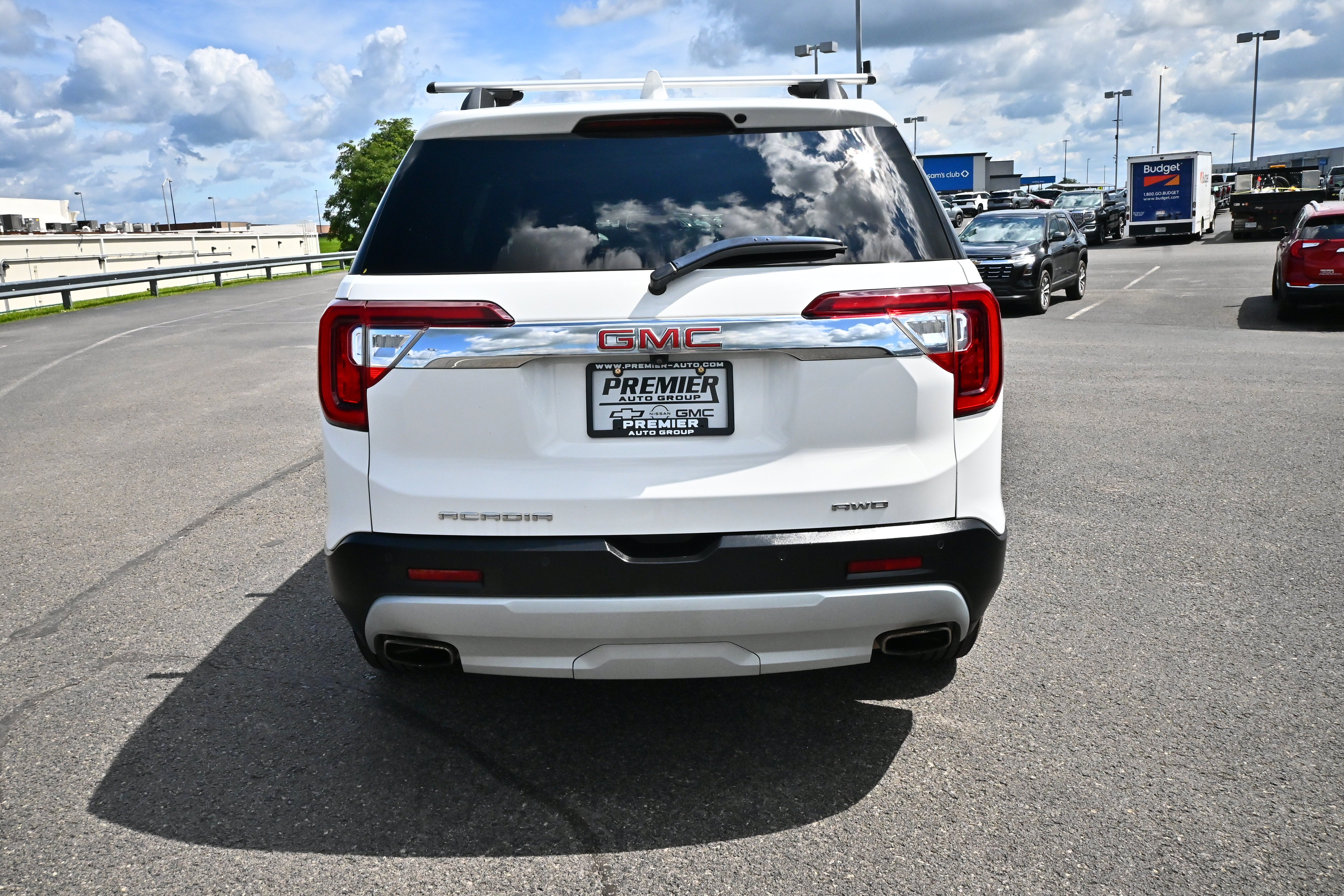 2022 GMC Acadia SLE