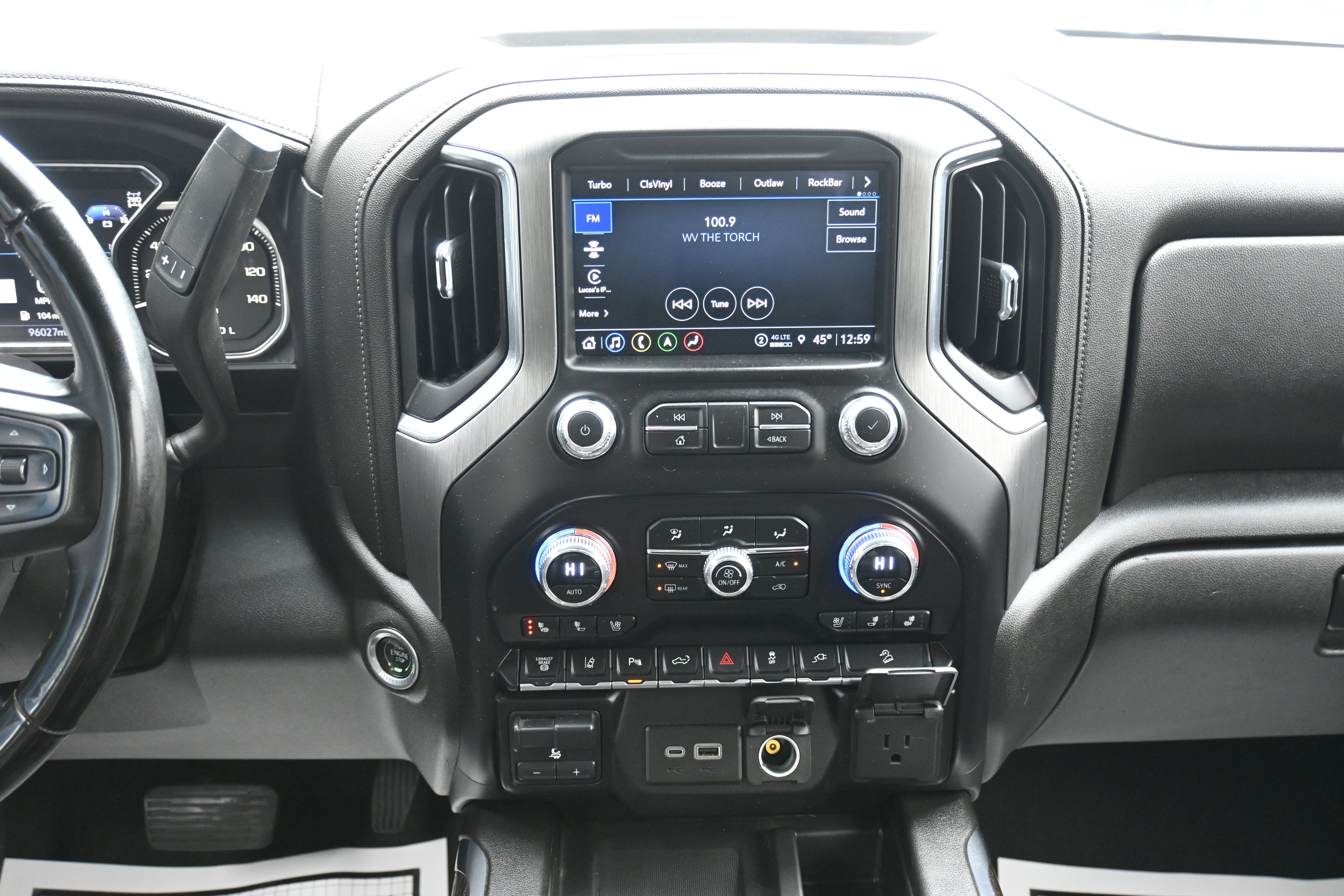 2023 GMC Sierra 2500HD Denali