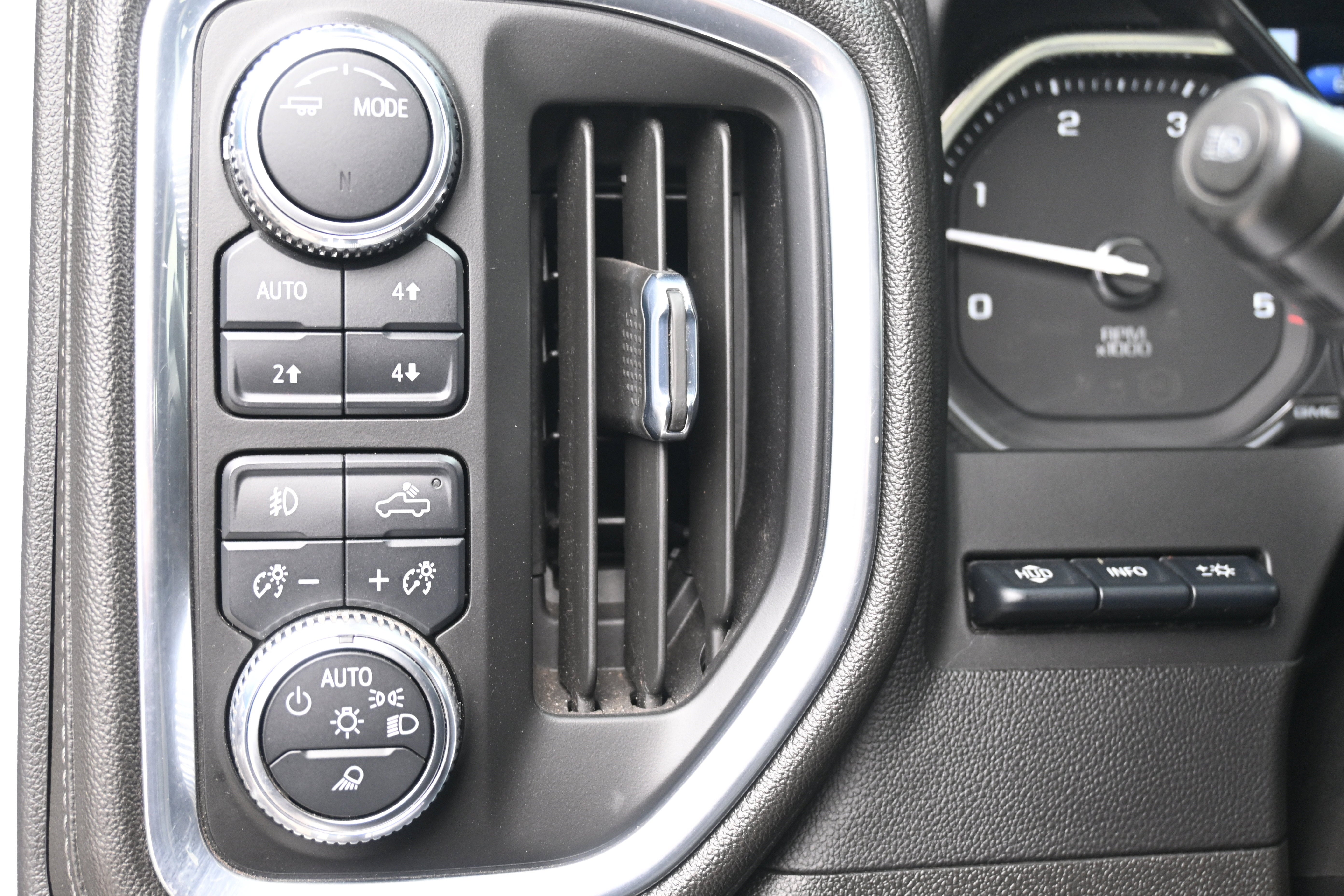 2023 GMC Sierra 2500HD Denali