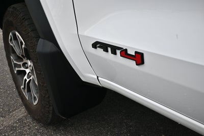 2025 GMC Canyon 4WD AT4