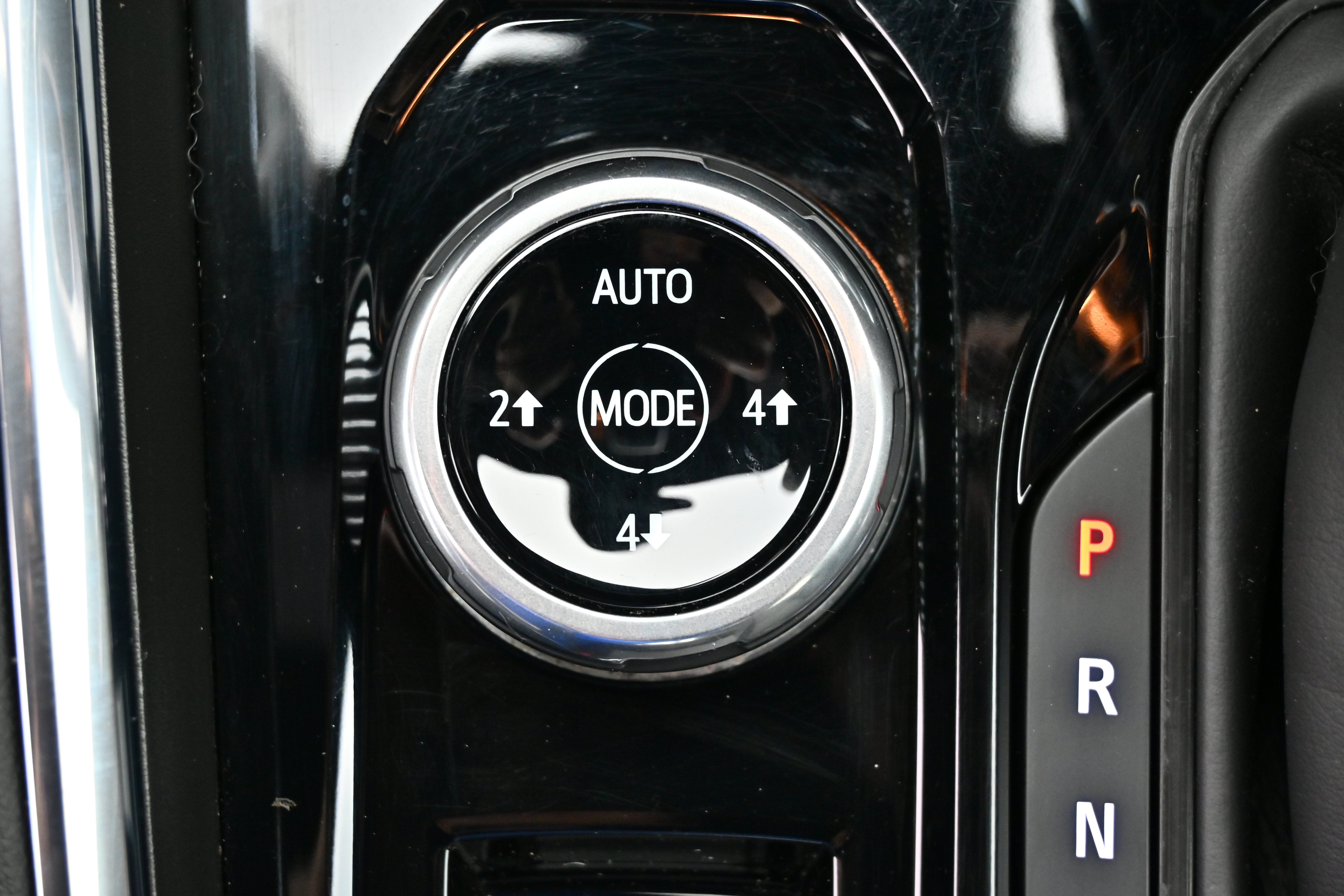 2025 GMC Canyon 4WD AT4
