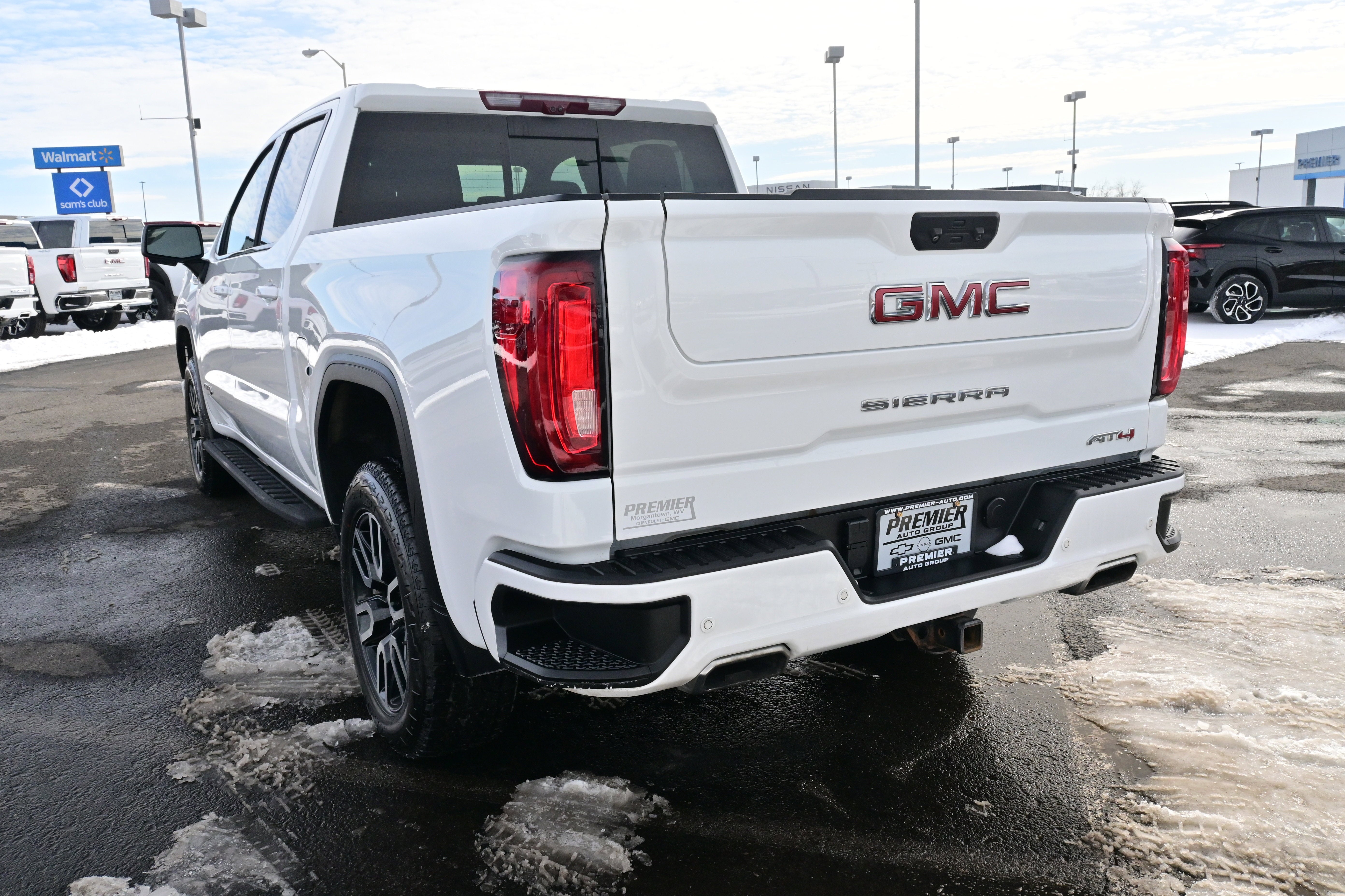2023 GMC Sierra 1500 AT4