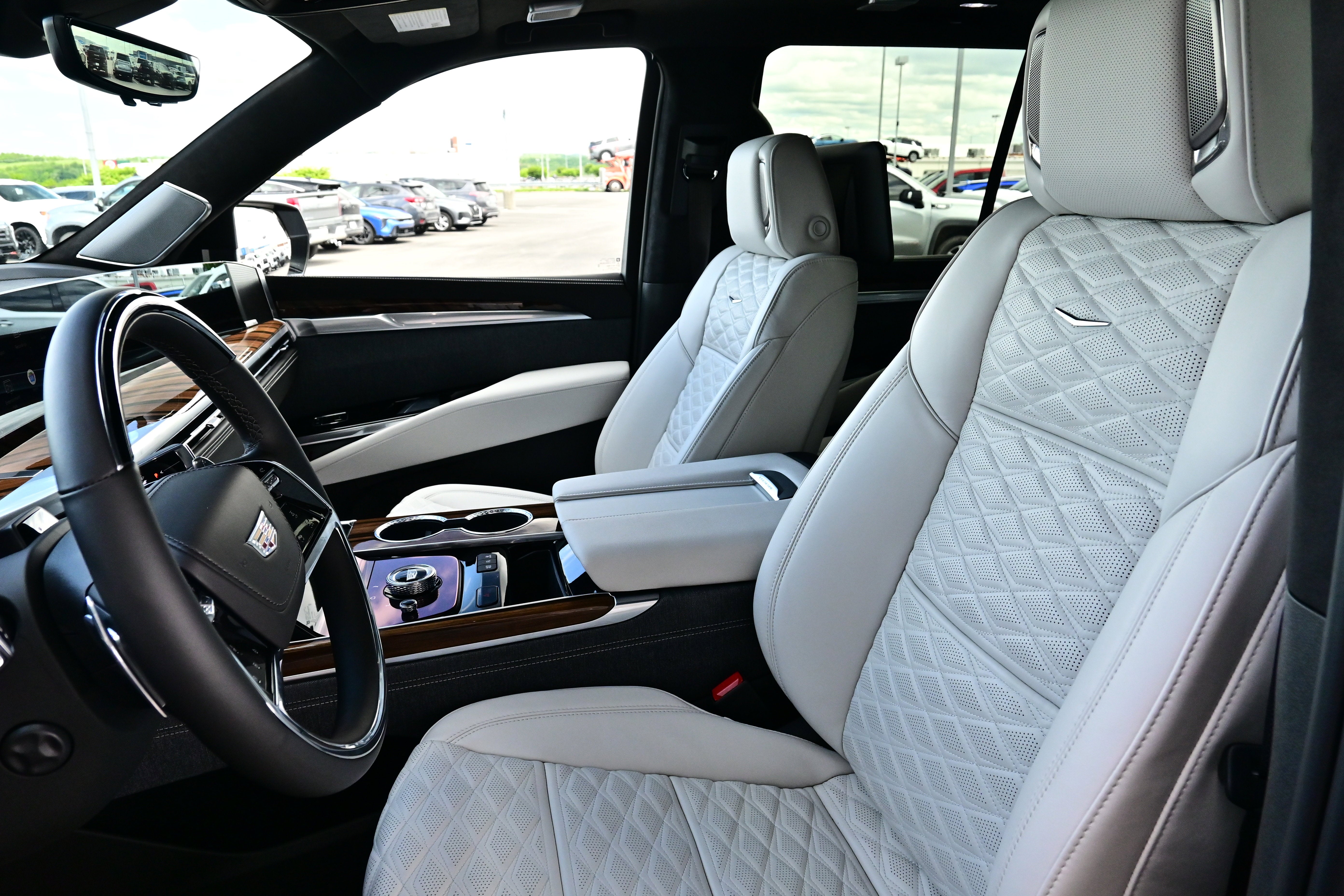 2026 Cadillac Escalade 4WD Platinum Luxury