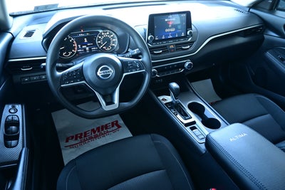 2022 Nissan Altima SV
