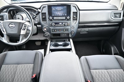 2024 Nissan Titan Crew Cab SV