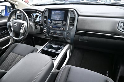 2024 Nissan Titan Crew Cab SV