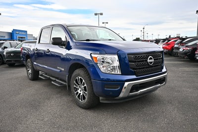 2024 Nissan Titan Crew Cab SV