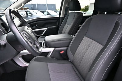 2024 Nissan Titan Crew Cab SV