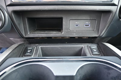 2024 Nissan Titan Crew Cab SV