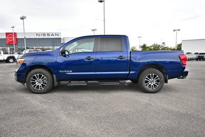 2024 Nissan Titan Crew Cab SV