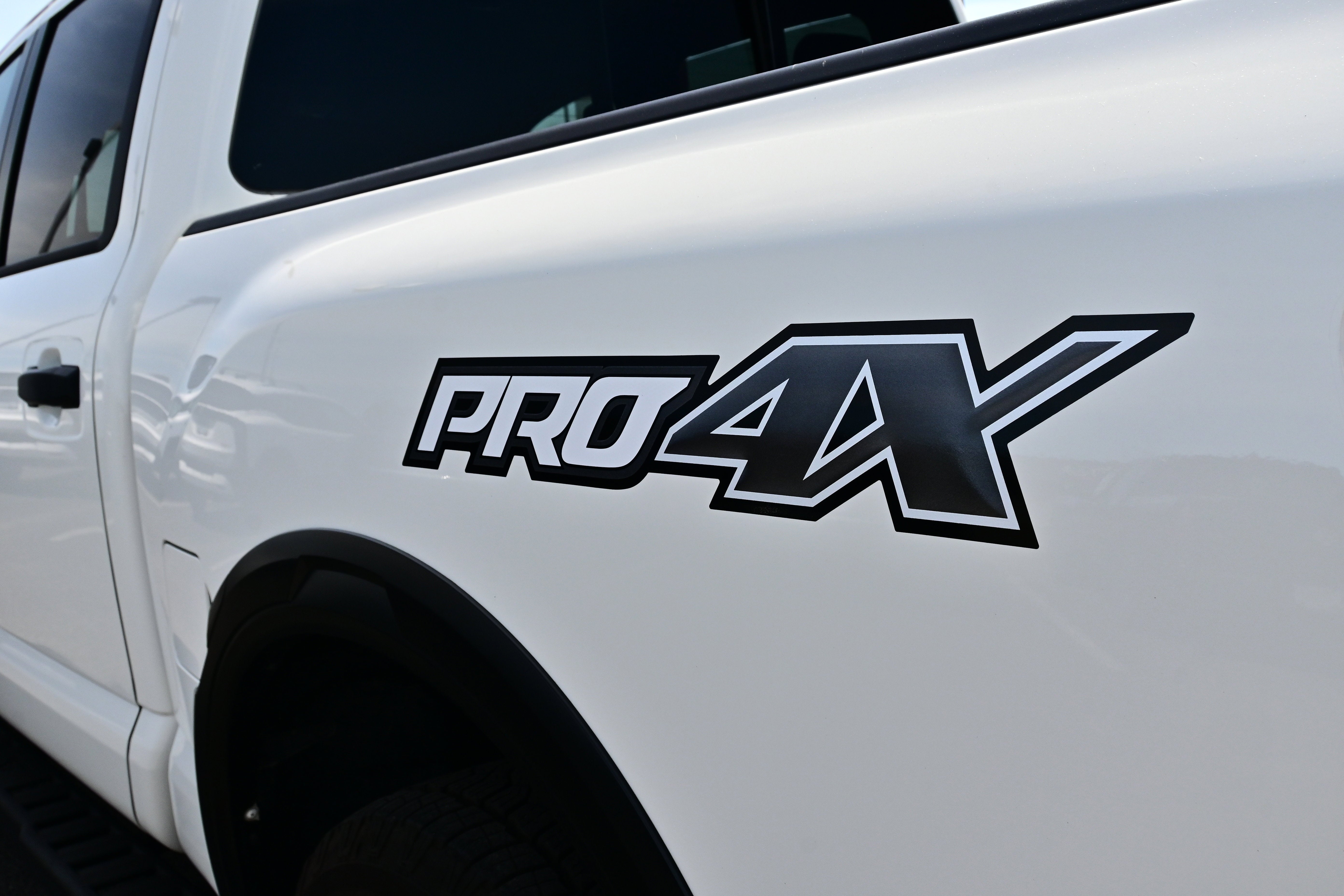 2024 Nissan Titan Crew Cab PRO-4X®