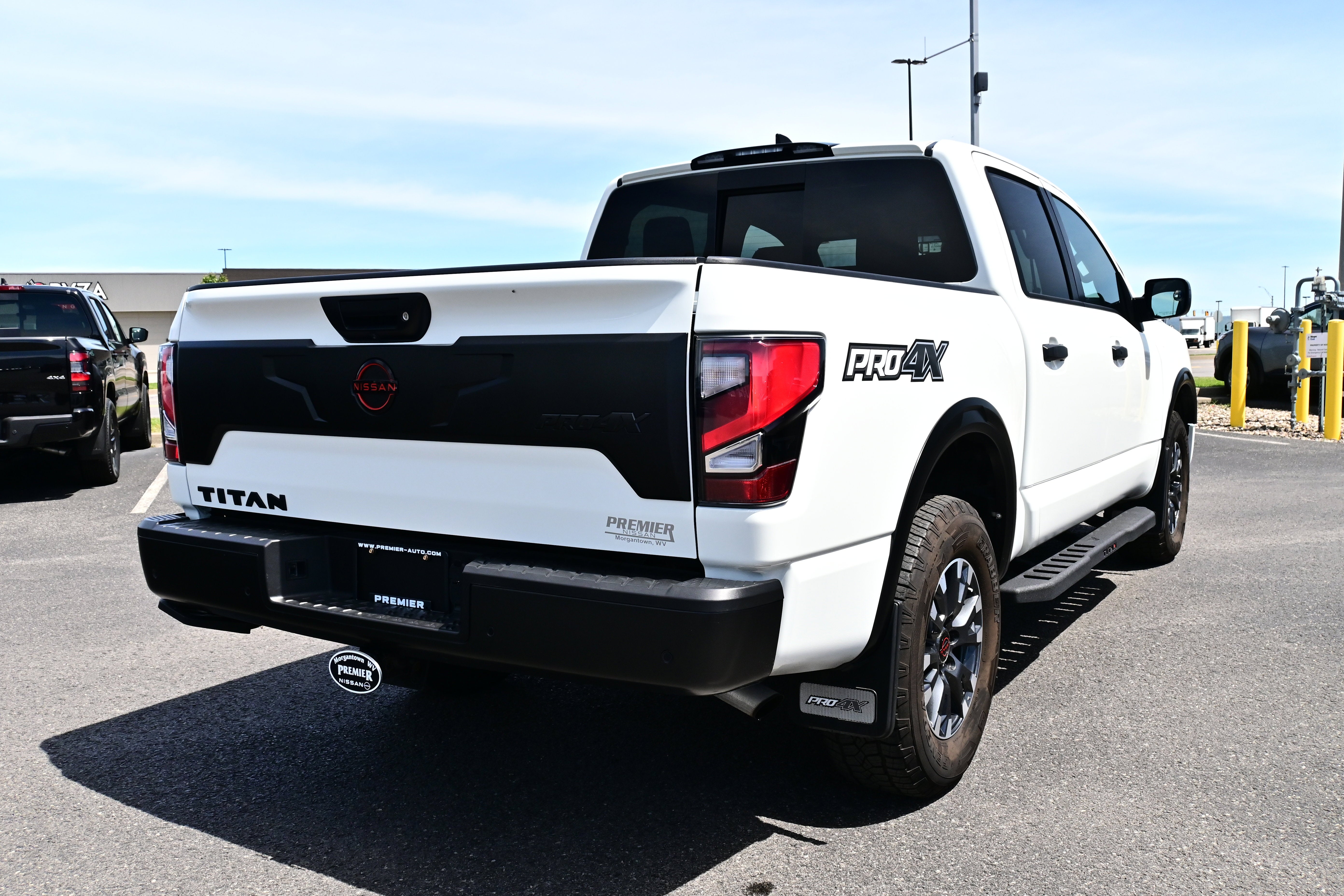 2024 Nissan Titan Crew Cab PRO-4X®