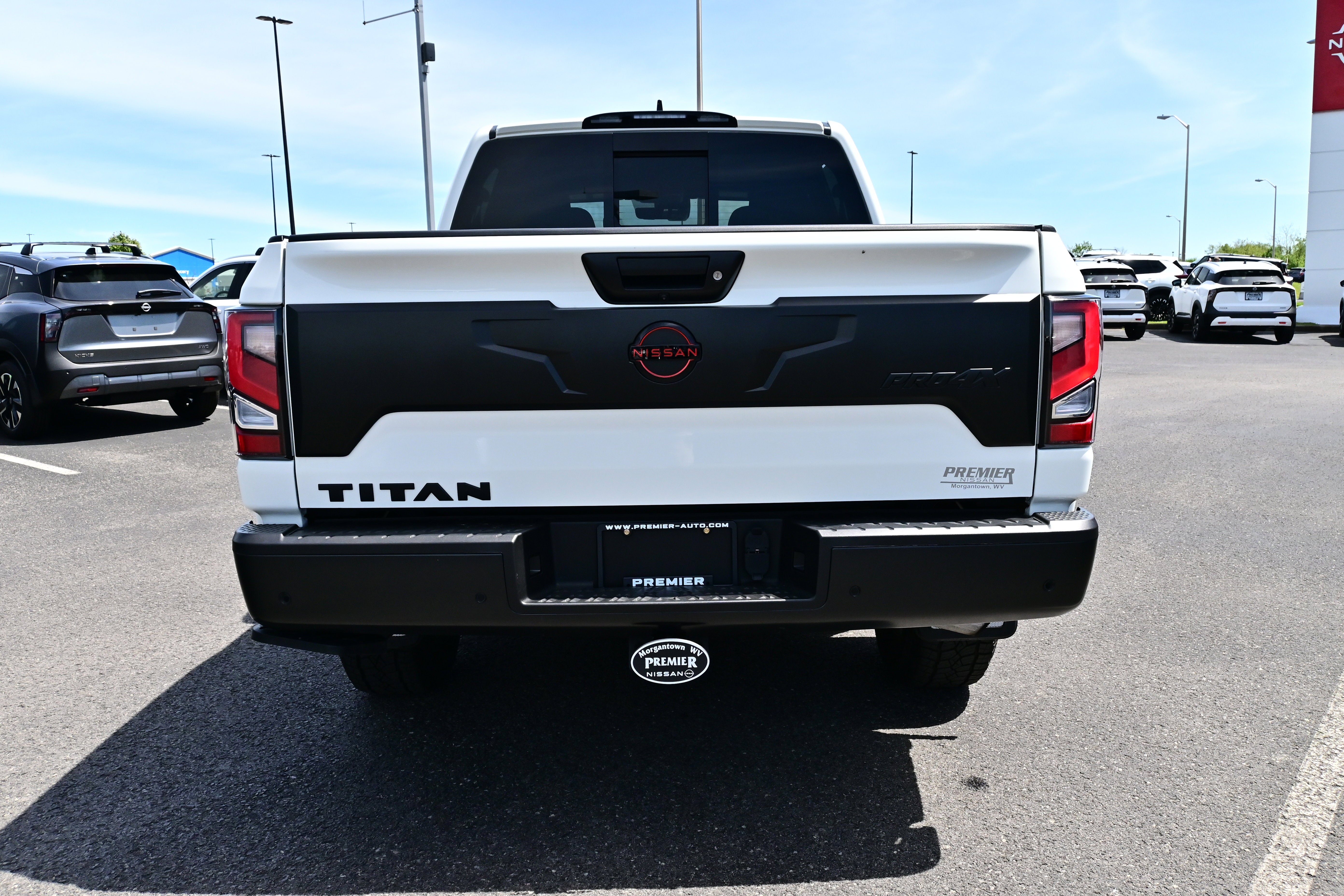 2024 Nissan Titan Crew Cab PRO-4X®