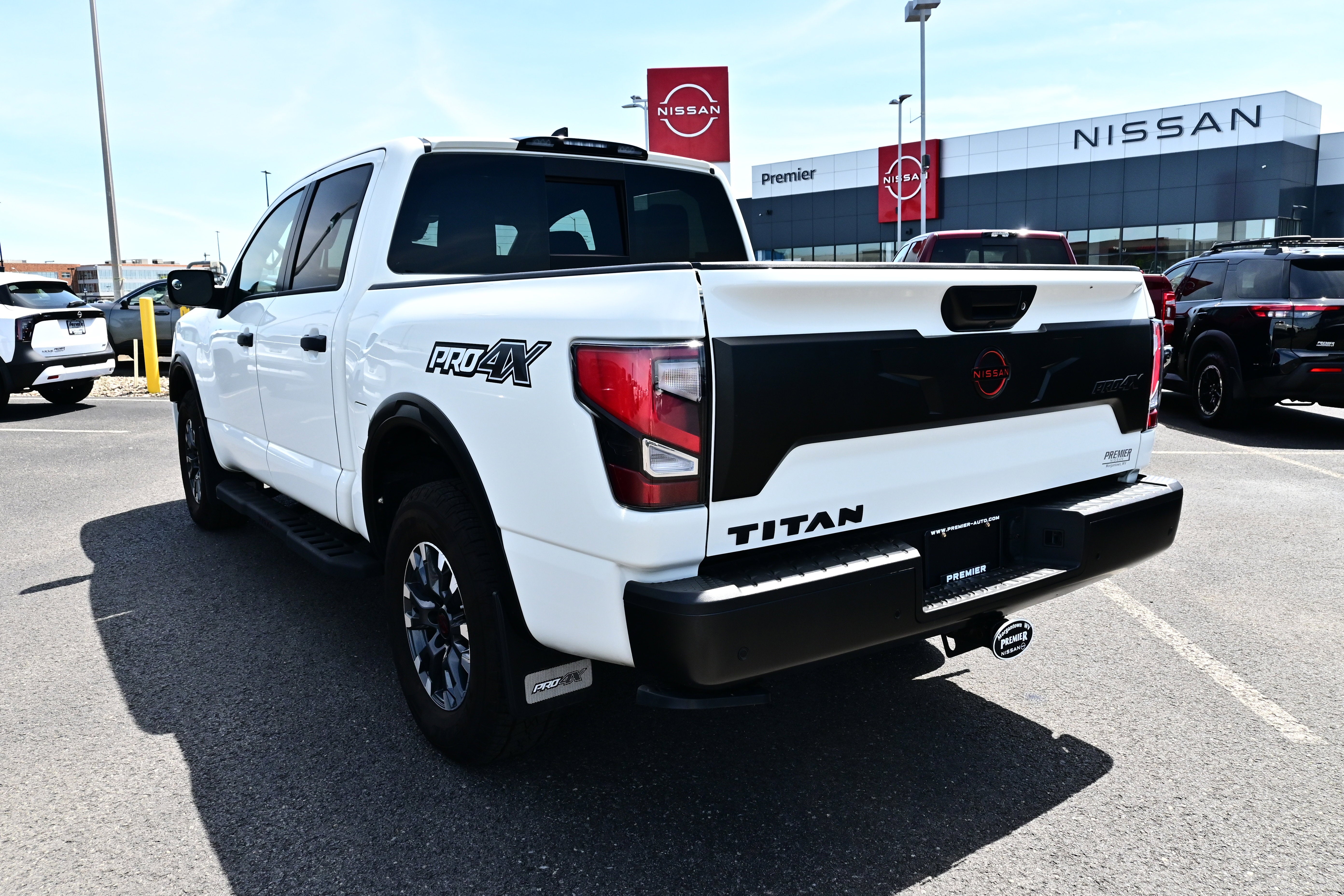 2024 Nissan Titan Crew Cab PRO-4X®