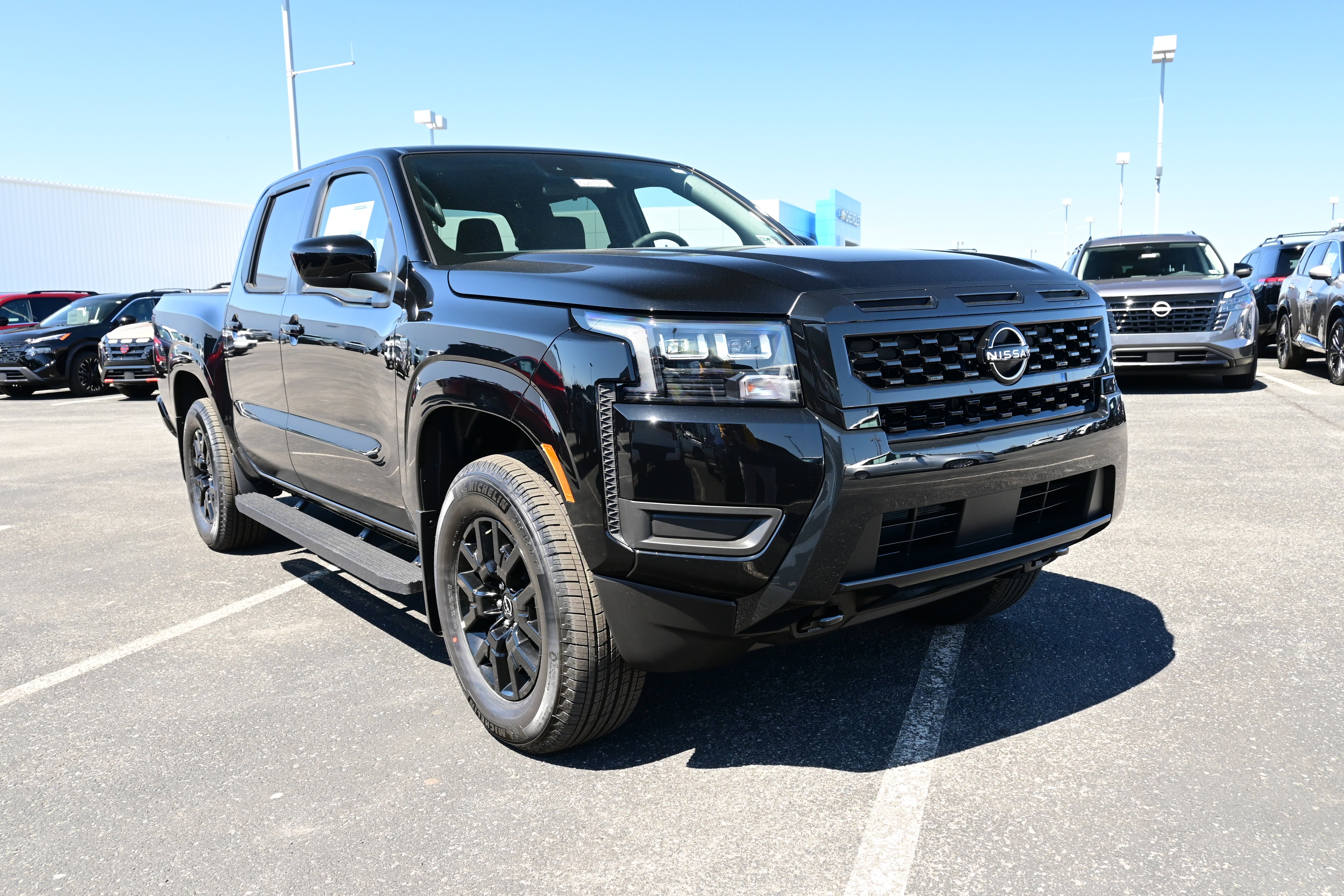 2026 Nissan Frontier Crew Cab SV