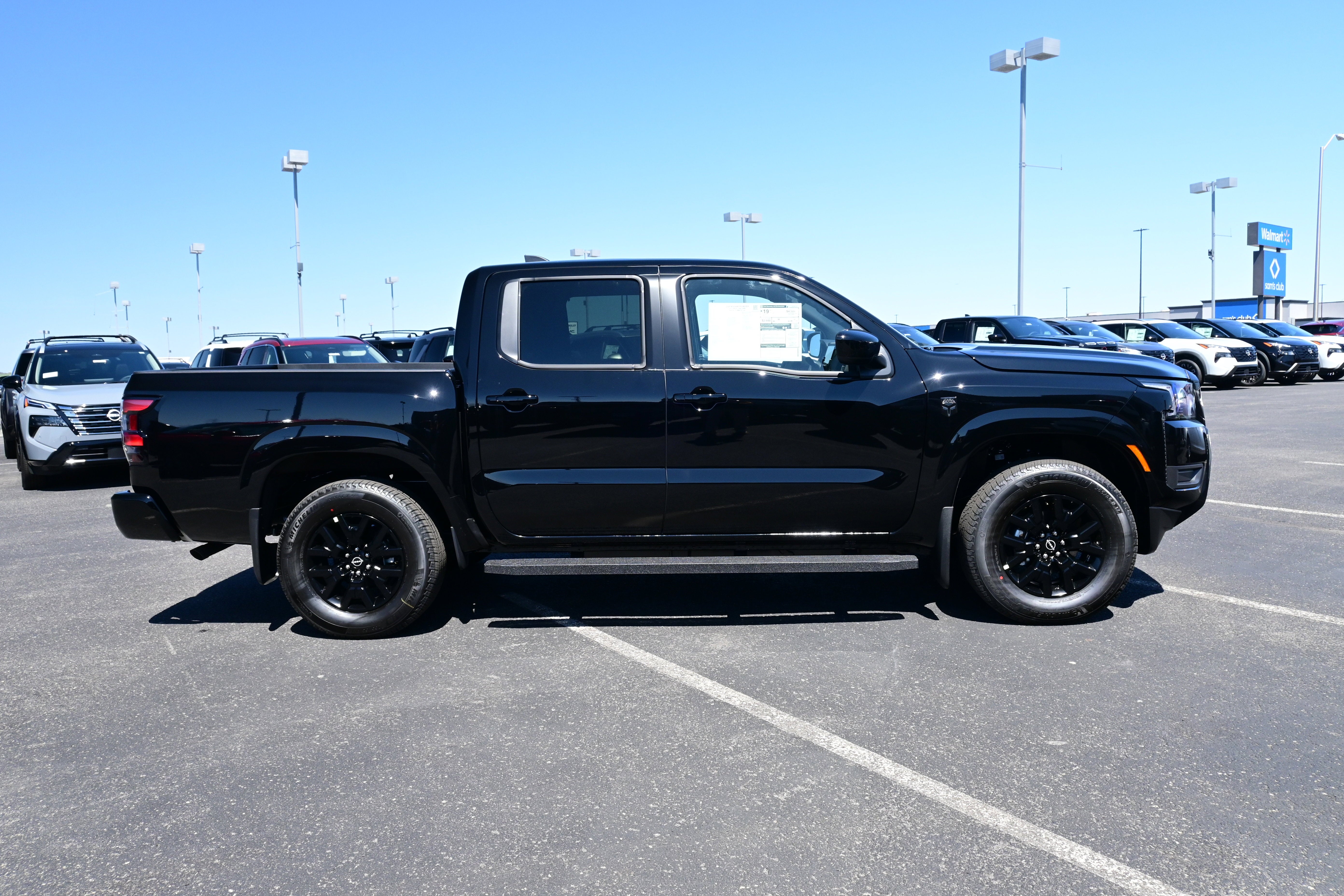 2026 Nissan Frontier Crew Cab SV