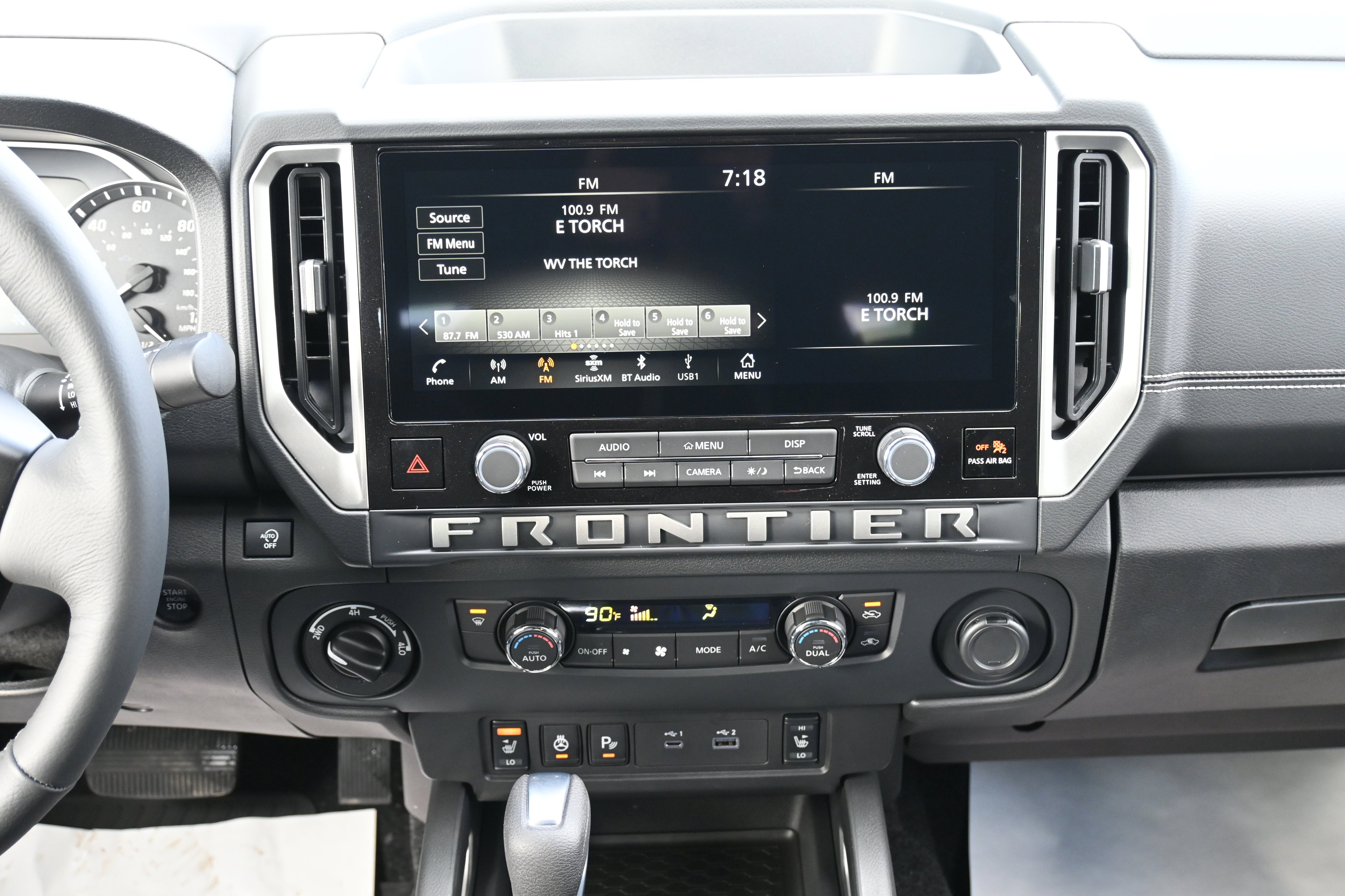 2026 Nissan Frontier Crew Cab SV