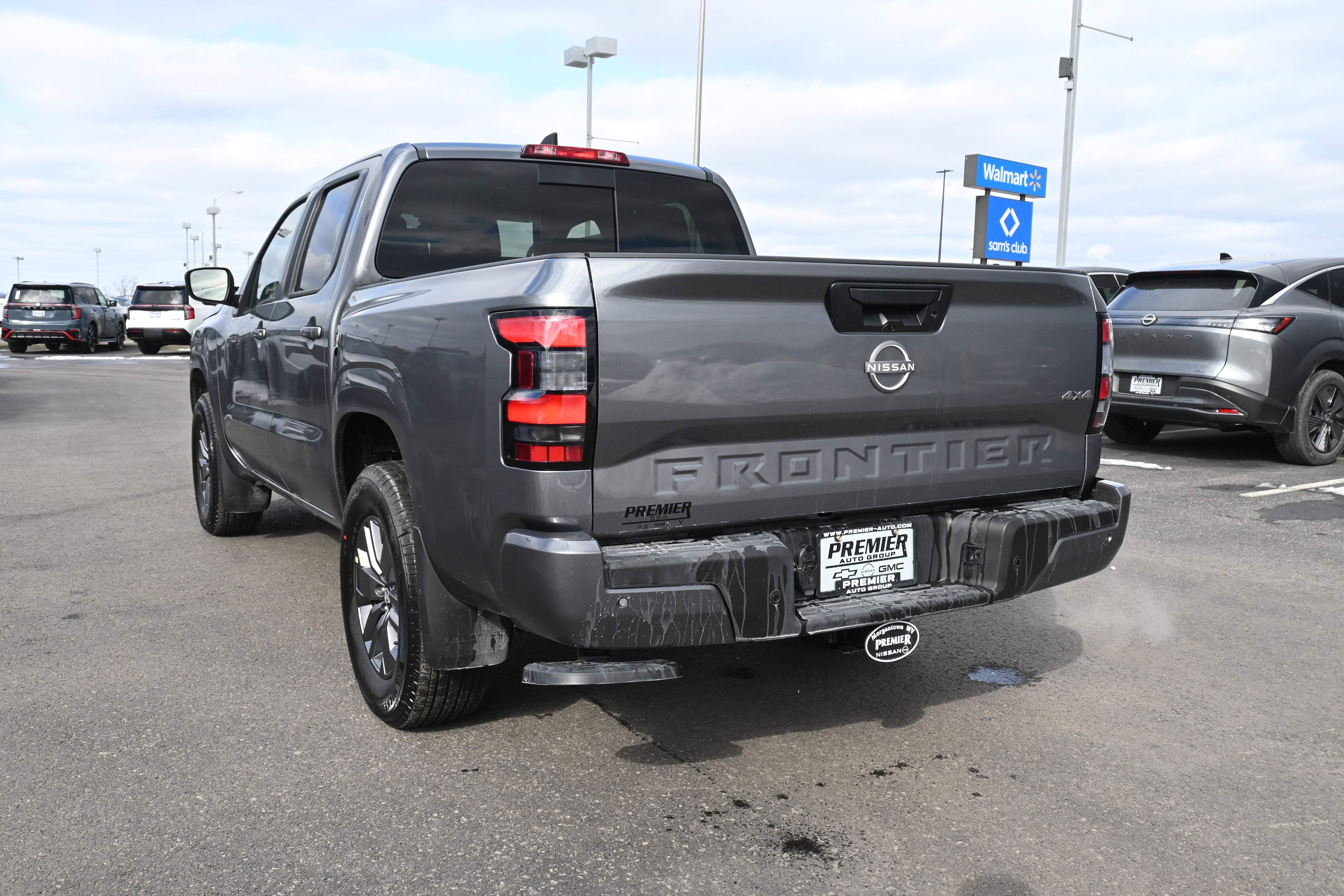2026 Nissan Frontier Crew Cab SV